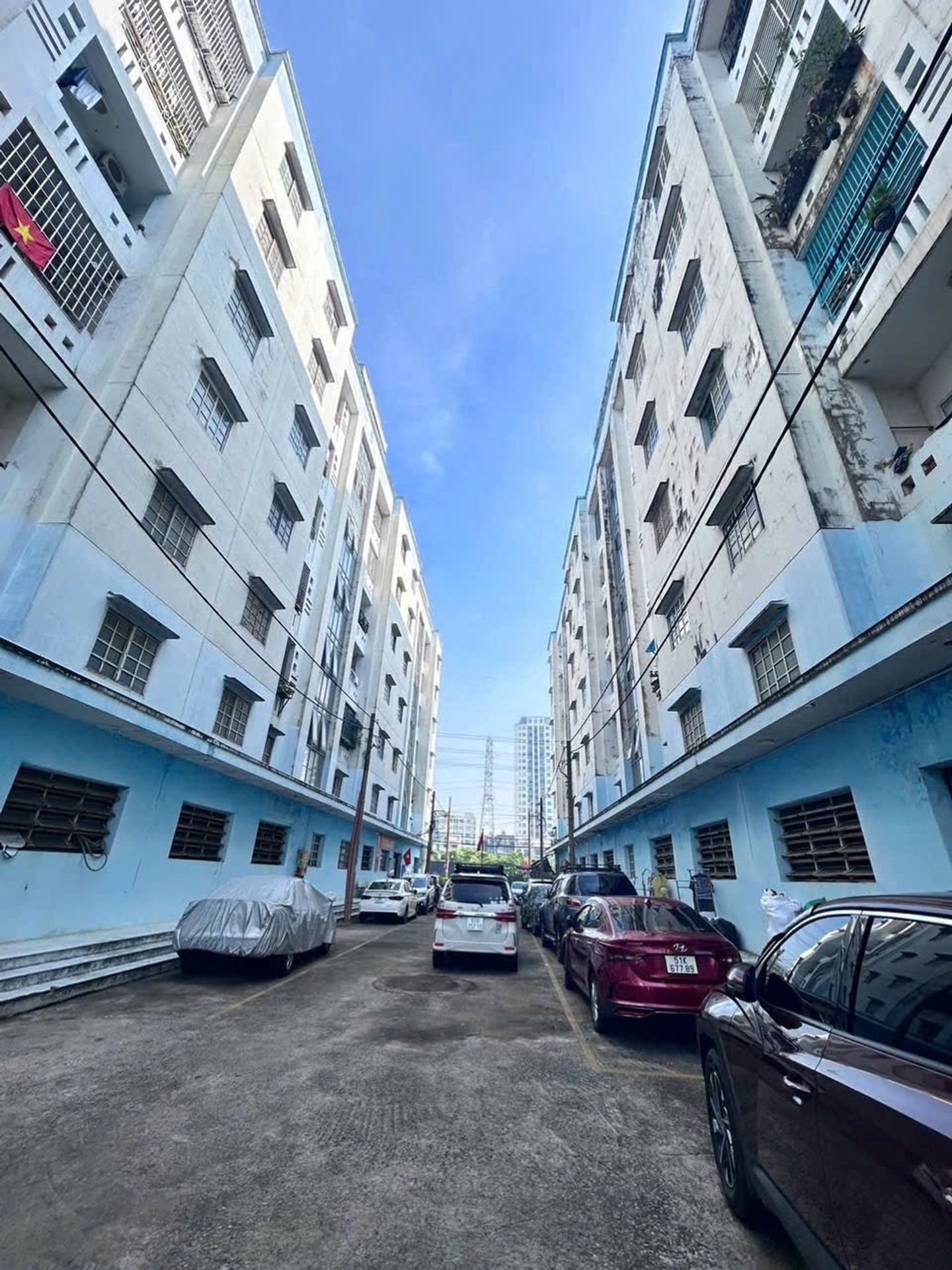 Bán căn hộ 2 phòng ngủ 70m2 tại quận 8, TPHCM