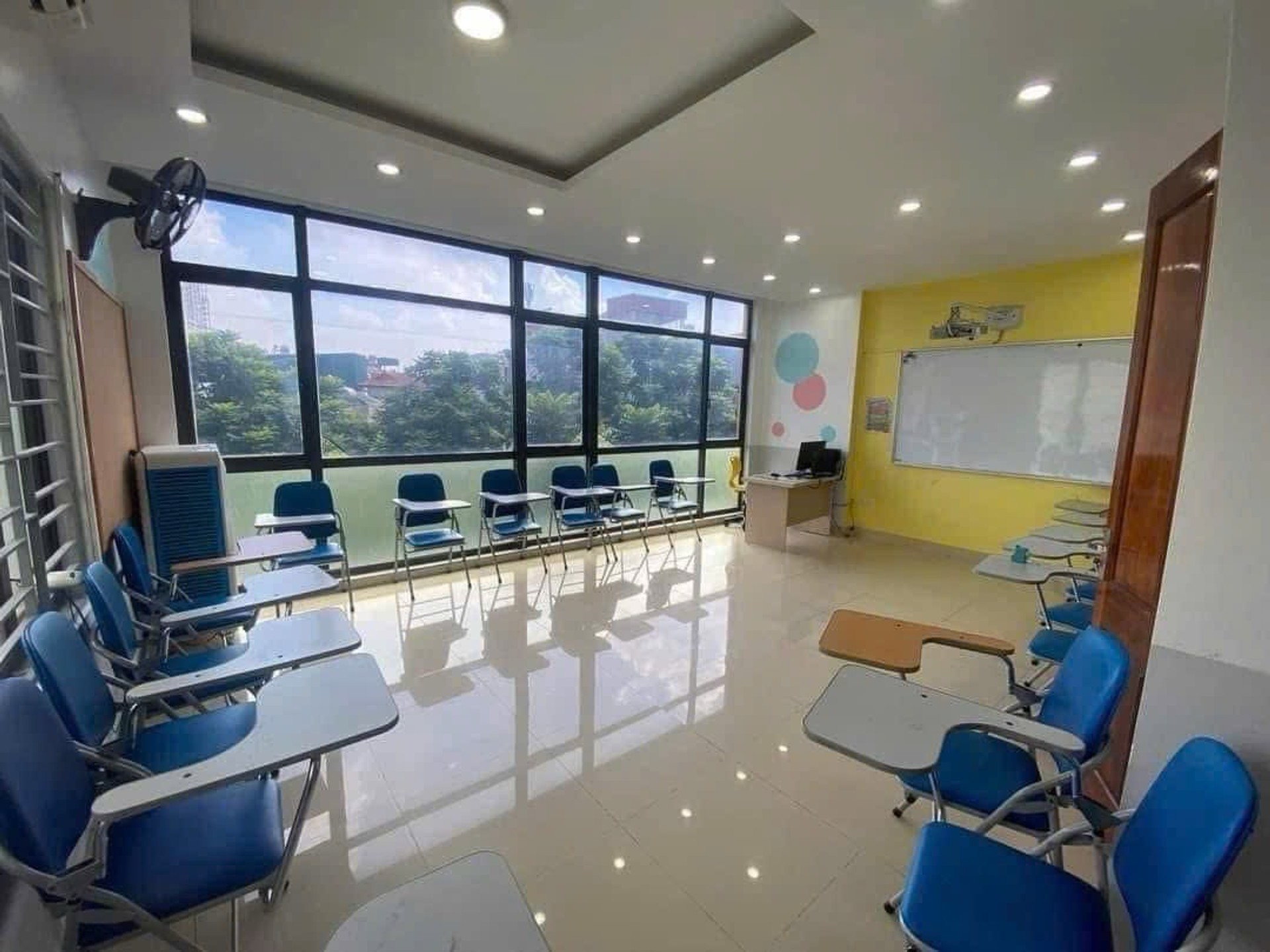 Mặt phố DƯƠNG VĂN BÉ hai chiều
Oto dừng đỗ, vỉa hè 8m
Nối vành đai 3- 2.5- 2