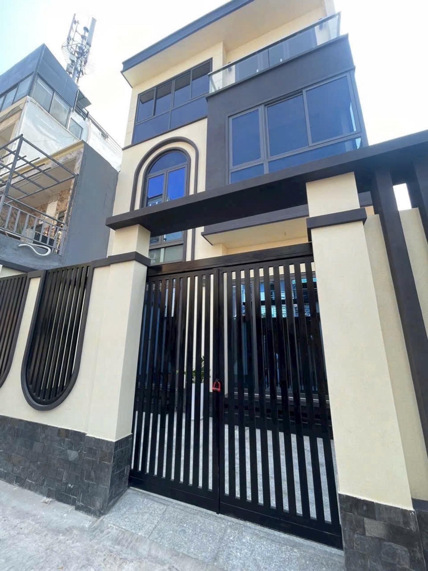 Villa sang trọng 5PN tại Thảo Điền, thiết kế mới 100%