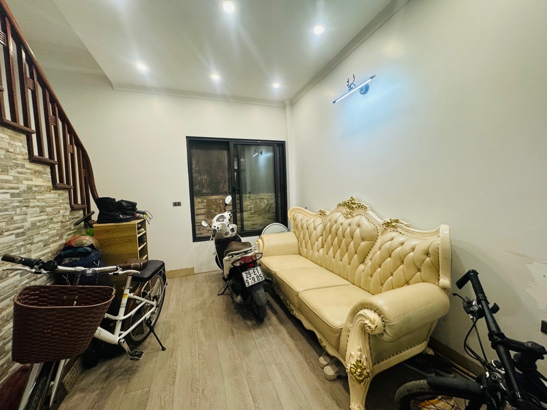 Bán nhà 6 tầng, 6 phòng ngủ, 56m2 tại Bồ Đề, giá chỉ 23 tỷ