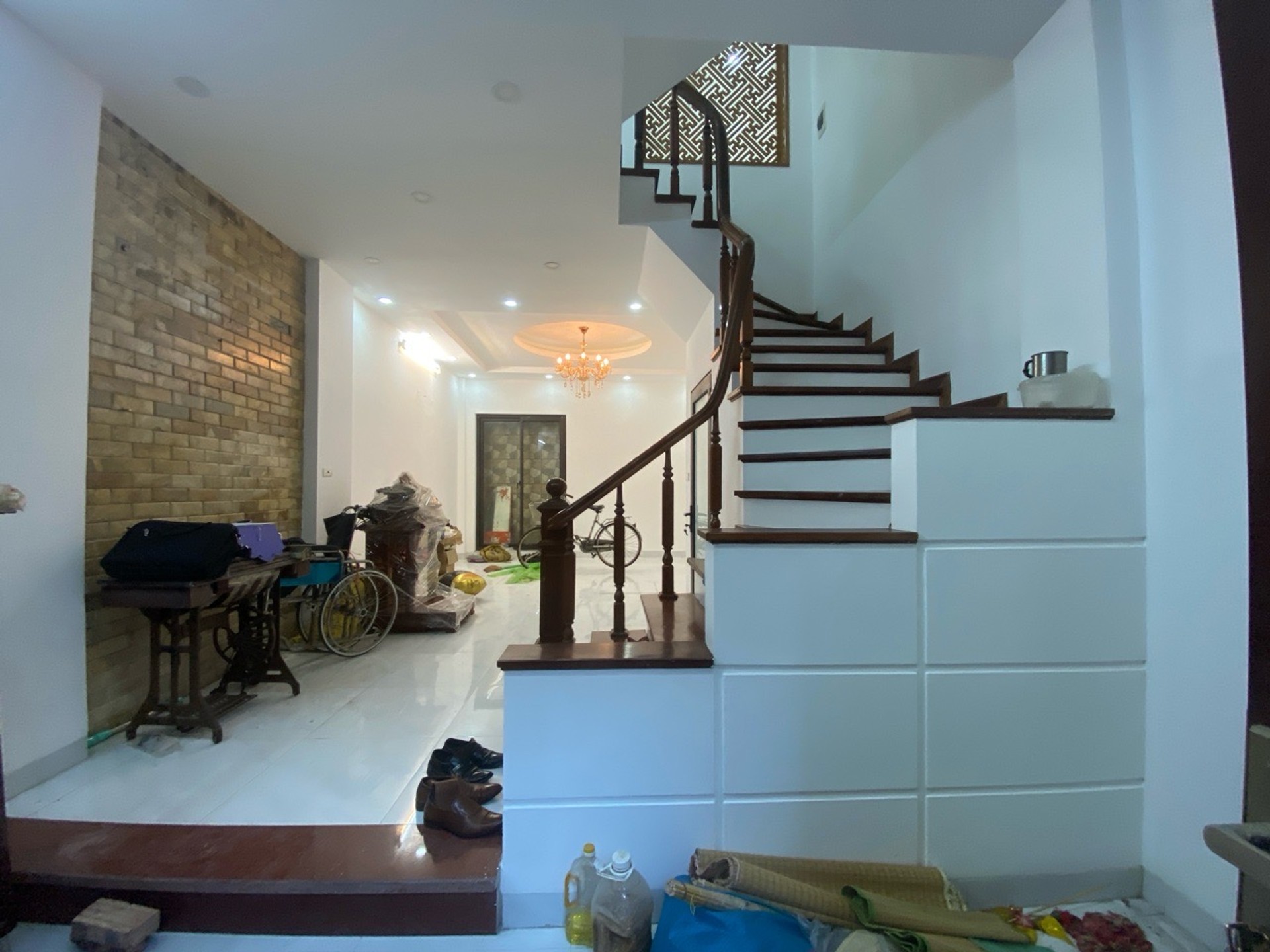 Nhà đẹp, ở ngay, Xuân La, 5T, 1 nhà ra phố, nhỉnh 12 tỷ