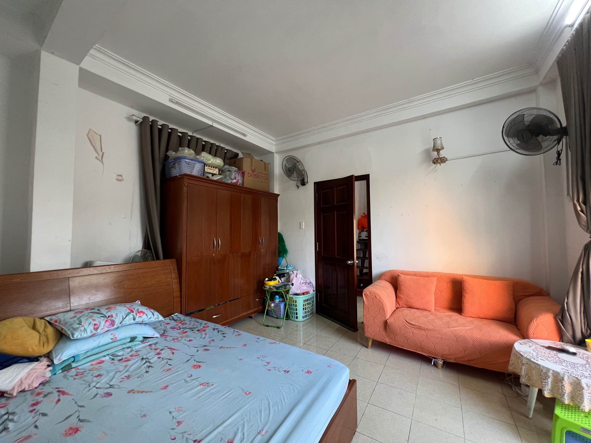 Nhà mặt phố 3 mặt thoáng view sông siêu hiếm Quận 3