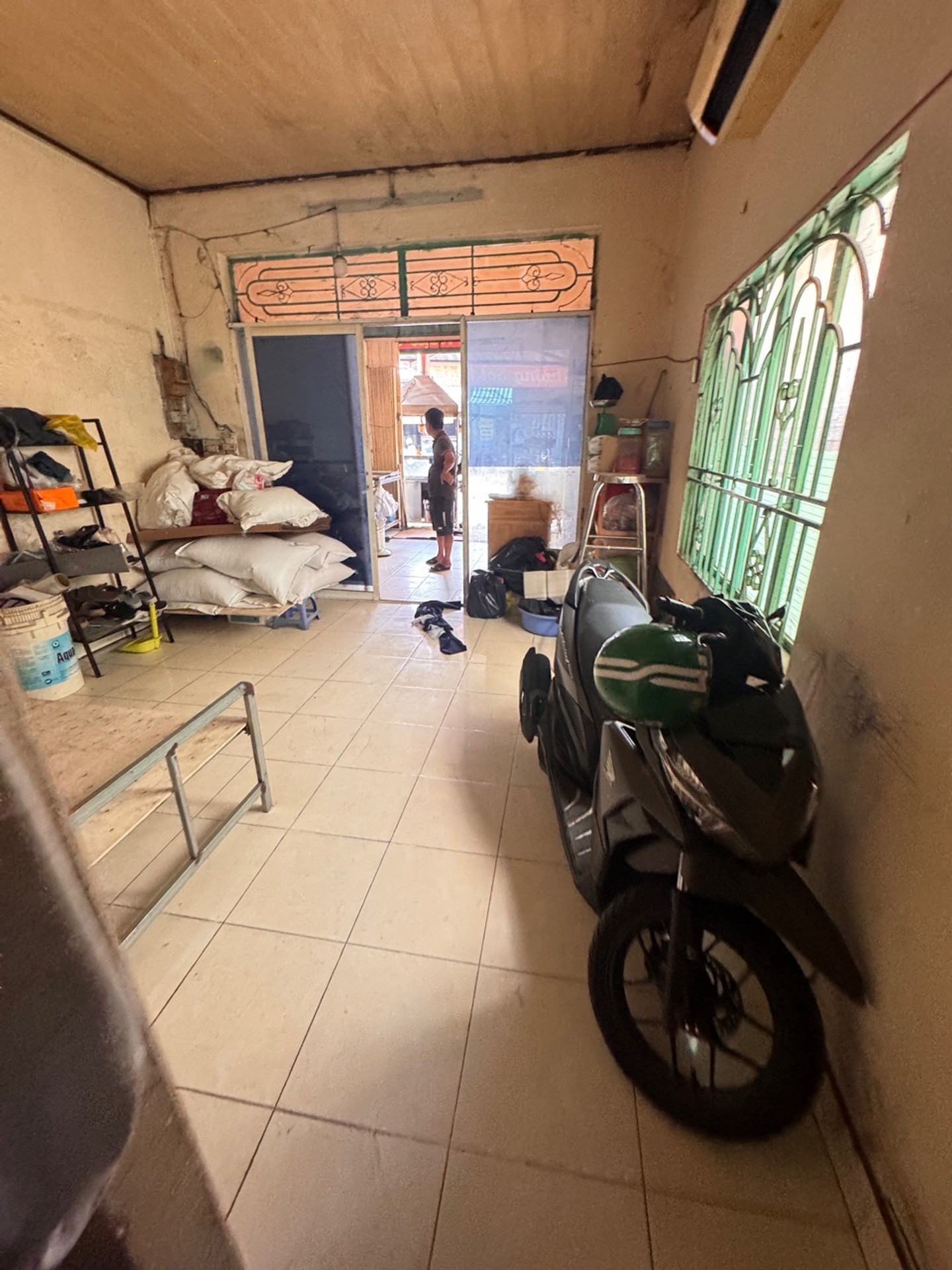 Nhà bán hơn 80m2,nhà bè
