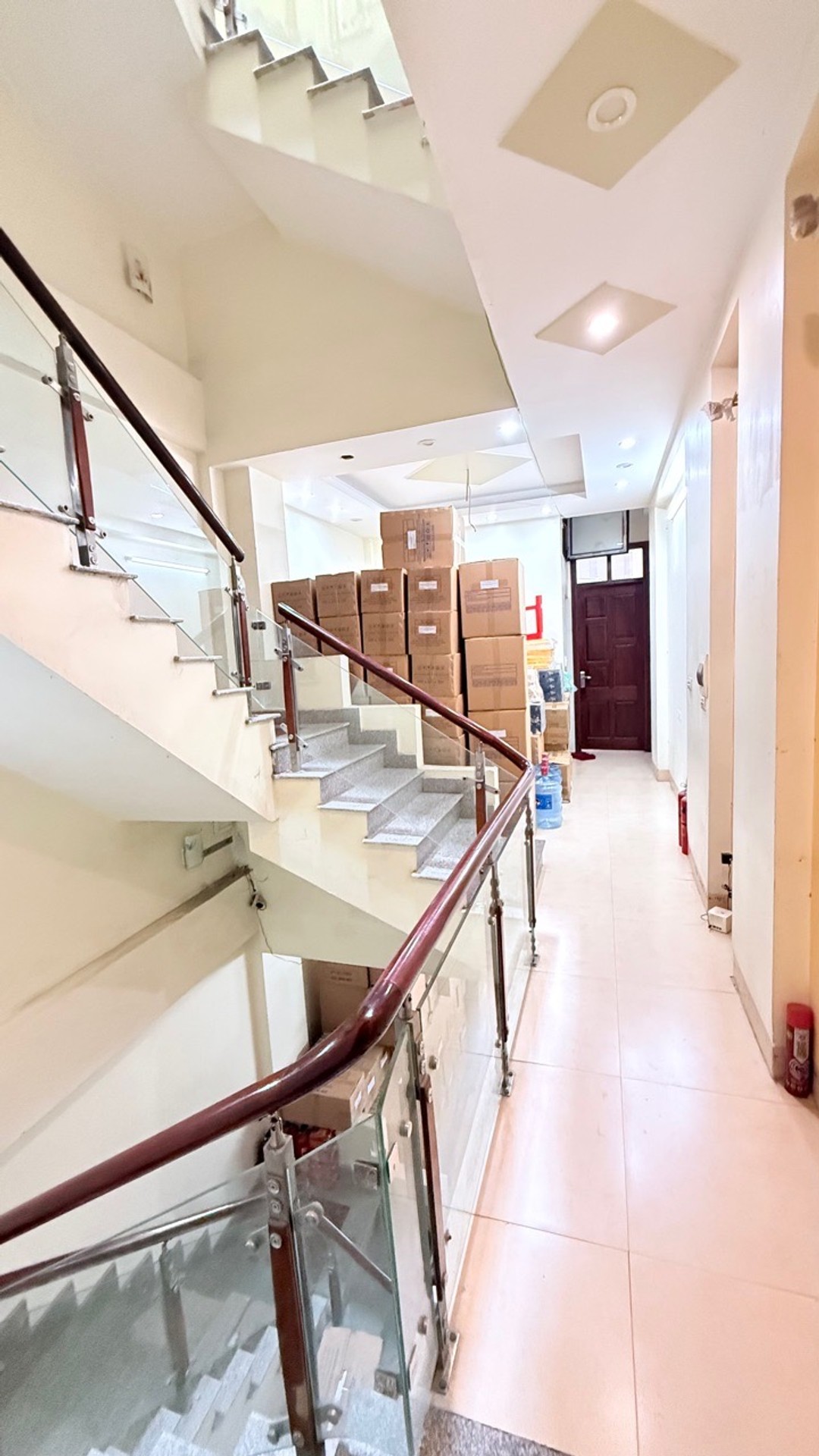 GIẢM SỐC 500 TRIỆU NHÀ ĐẸP KIM GIANG GARA Ô TÔ 7 CHỖ– 4 NGỦ – THANG MÁY – 13,3 TỶ