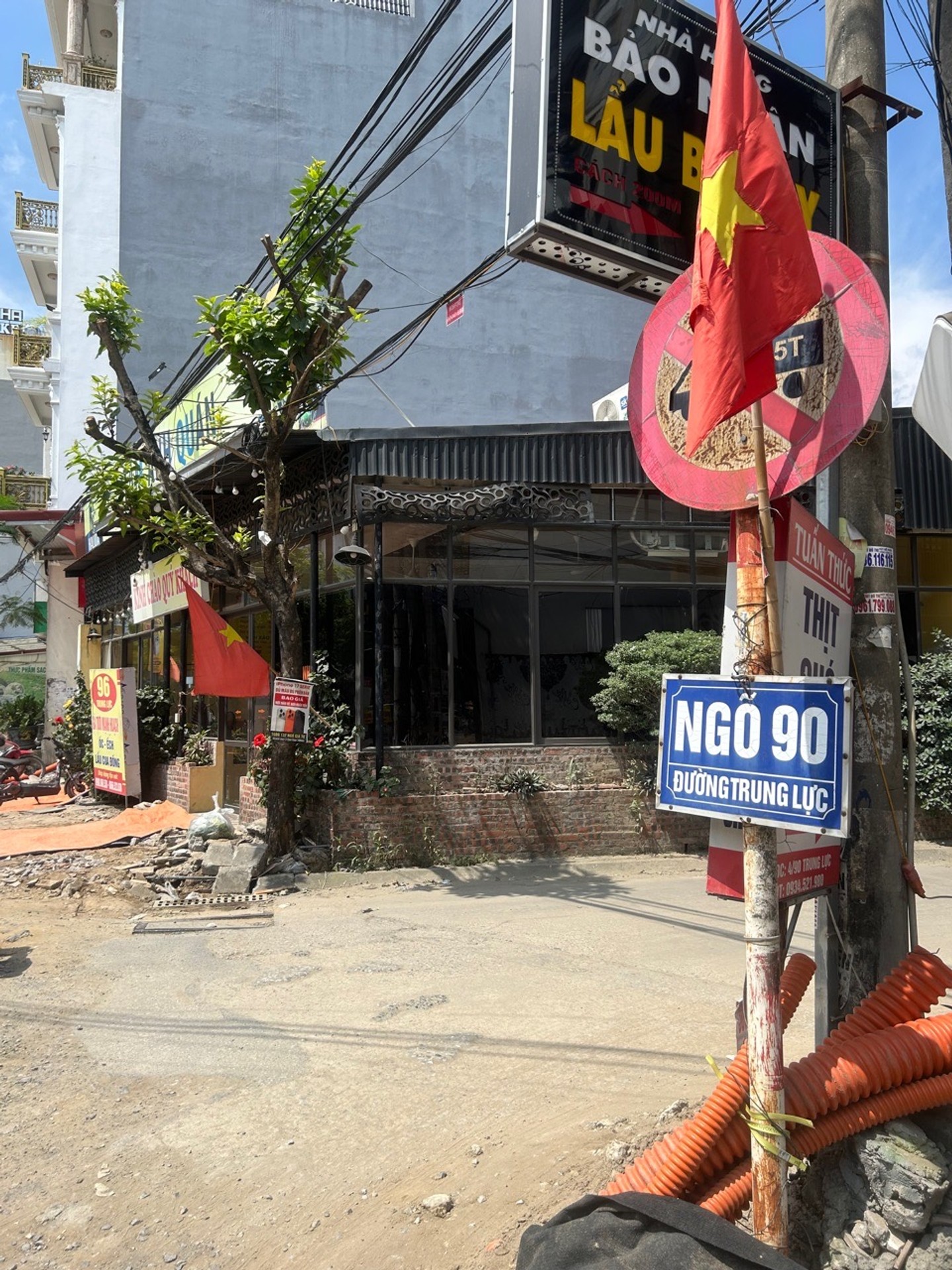 Siêu phẩm nhà trung tâm, gần phố, full tiện nghi