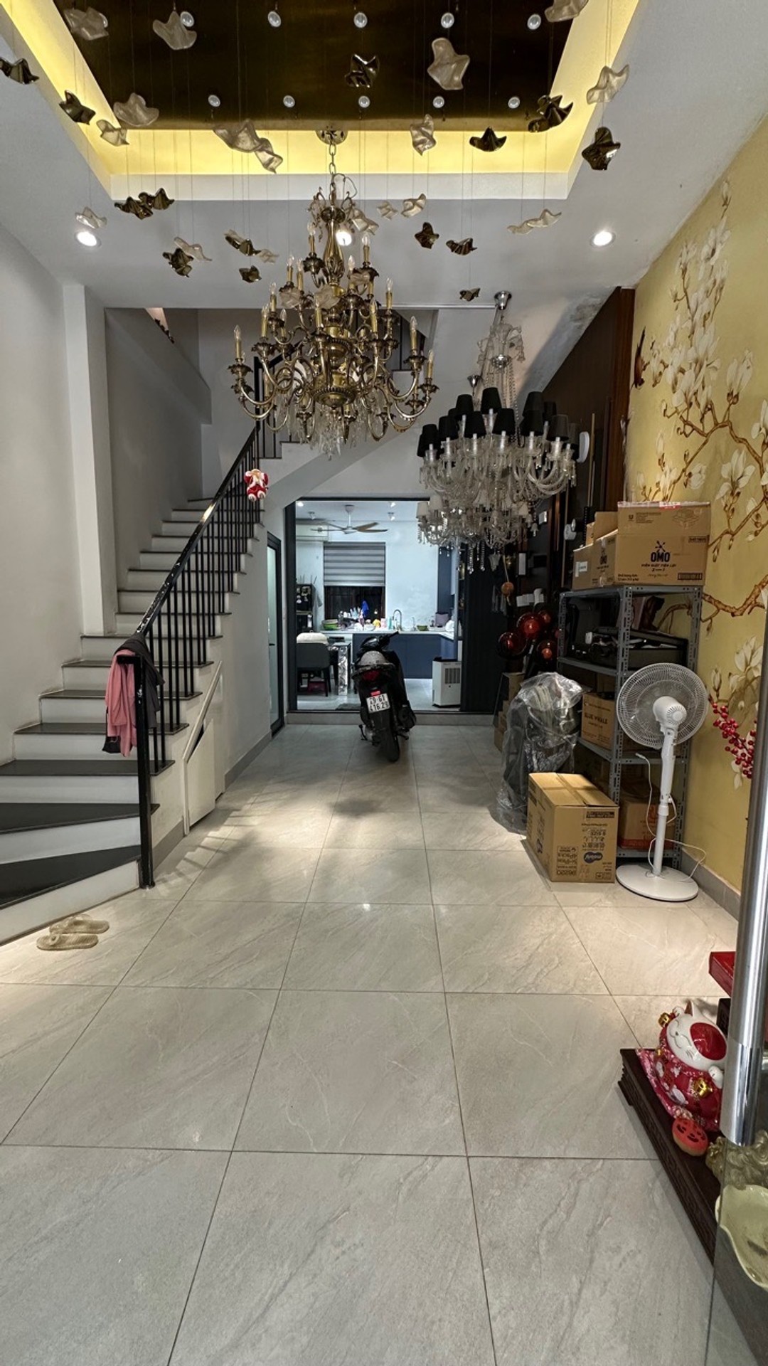 Nhà 4 tầng phân lô ô tô tránh tại quận Hoàng Mai, giá 20.9 tỷ