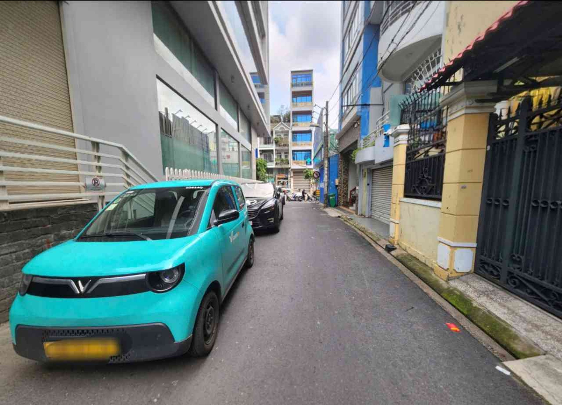 Góc 3 mặt khi Sân Bay Tân Sơn Nhất, Xây Tòa Văn Phòng Siêu Đỉnh, 8x20m