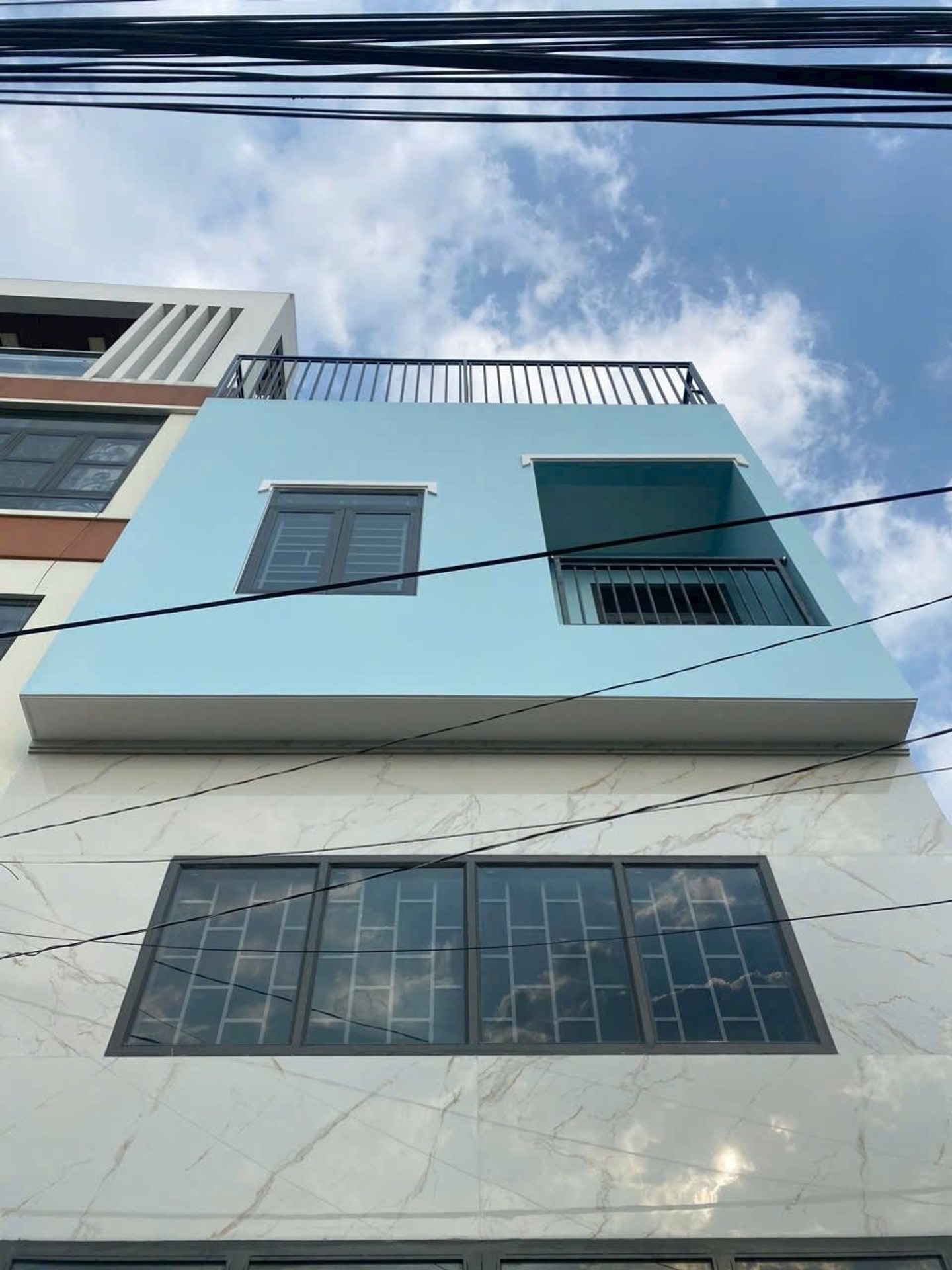 Bán nhà 3 tầng 101m2 tại xã Đông Thạnh, Hóc Môn, giá 5.3 tỷ đồng