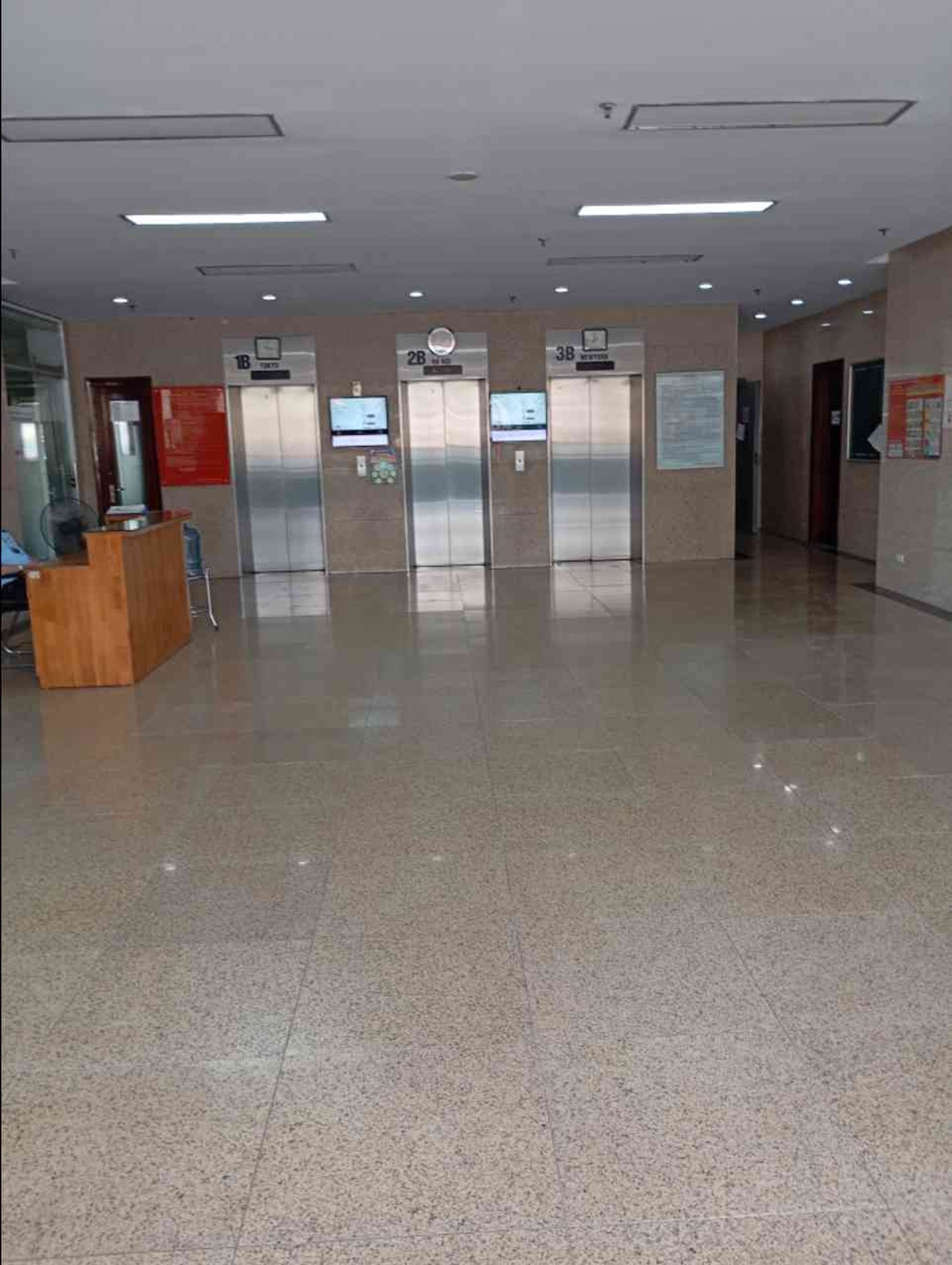 Căn hộ góc sáng thoáng, thiết kế đẹp tại Dịch Vọng