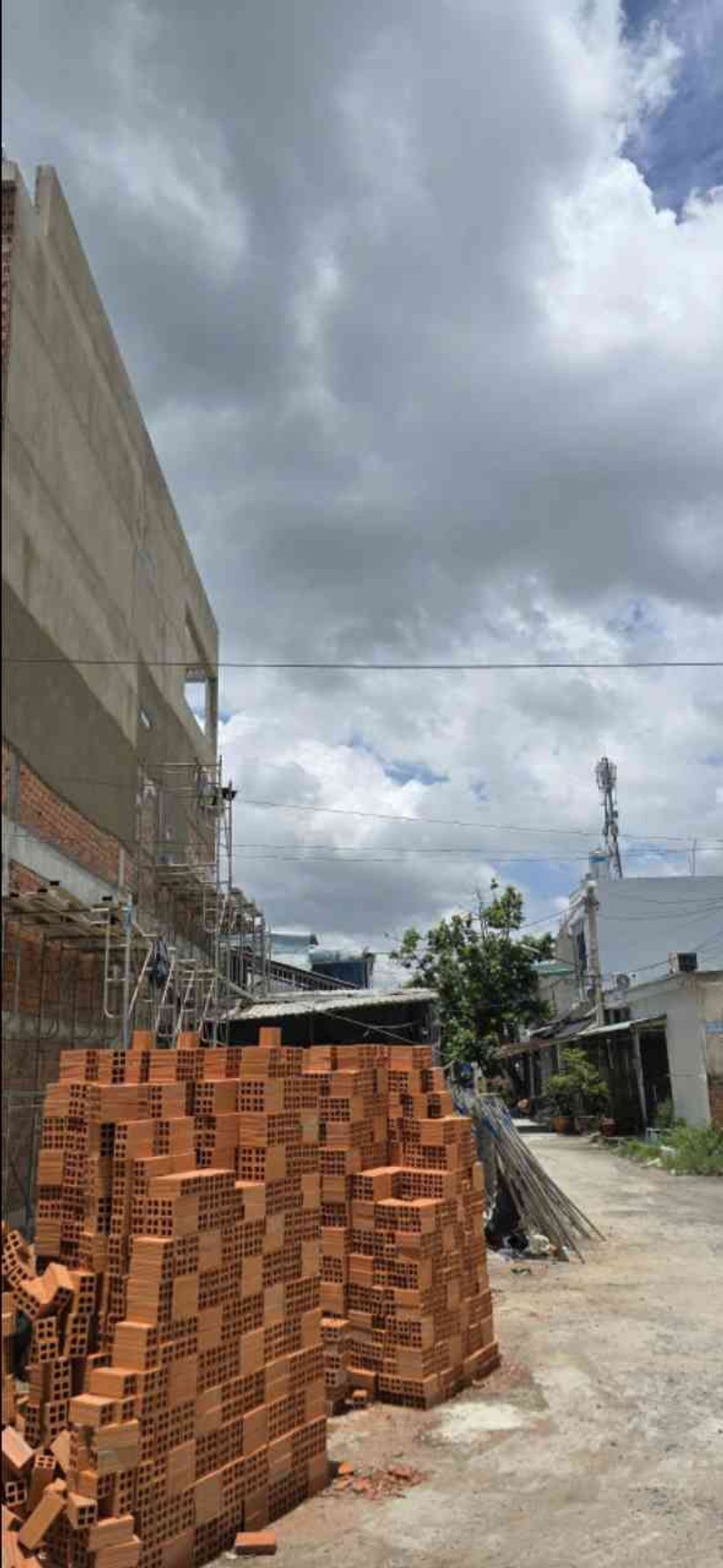 Bán đất Thạnh Xuân 104m2, giá 5,7 tỷ, full thổ cư, đường xe hơi