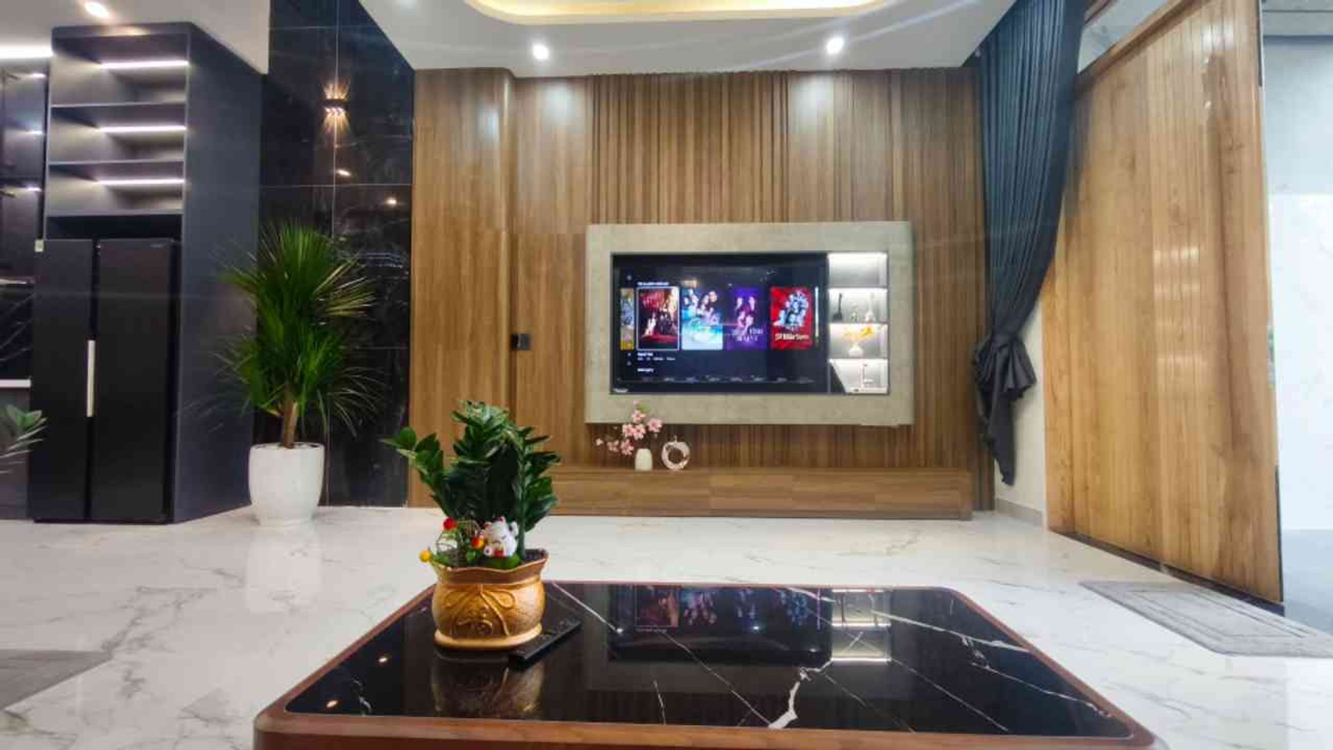 Bán nhà mặt phố 3 tầng rộng 100m2 tại Phù Đổng, Đà Nẵng, giá 6.59 tỷ