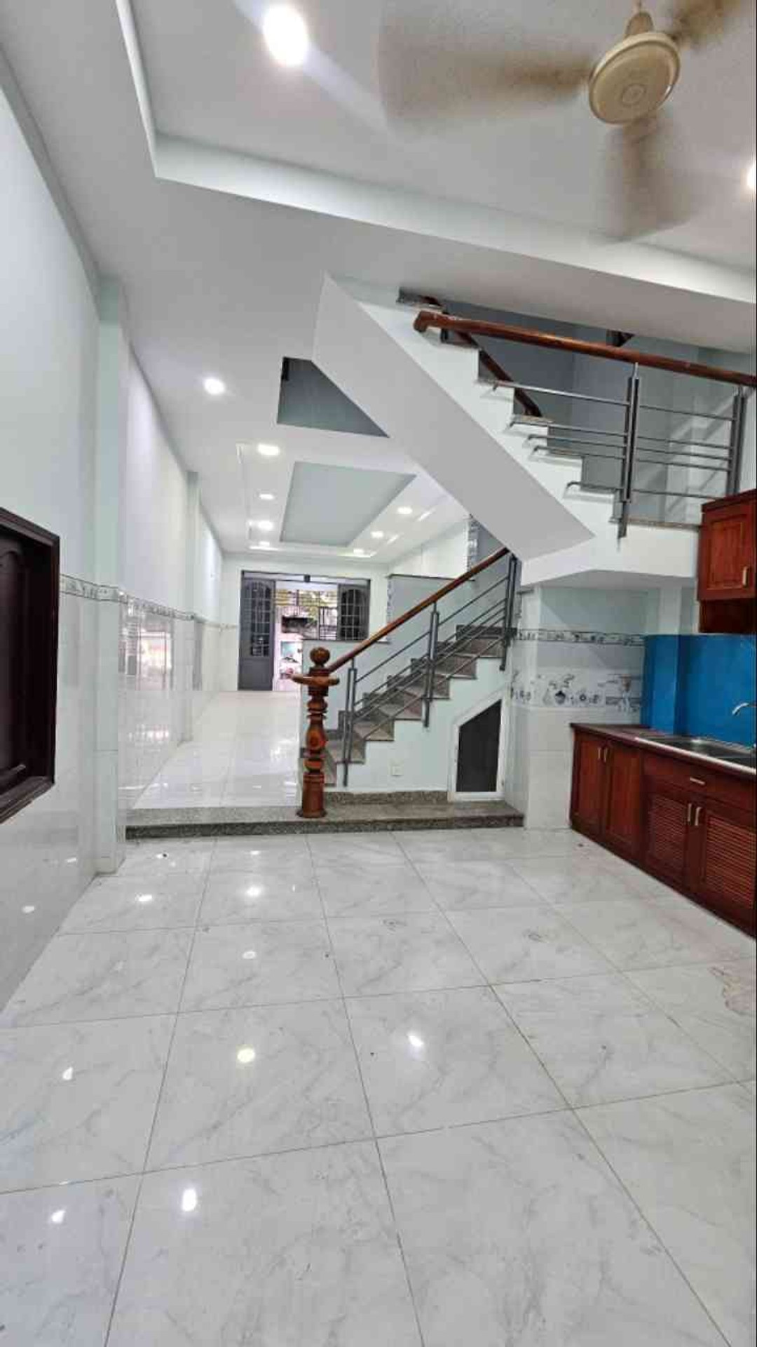 Sát chợ Phạm Đăng Giảng - Lê Trọng Tấn - Hẻm Ô Tô thông - 94m² 6Đ hơn