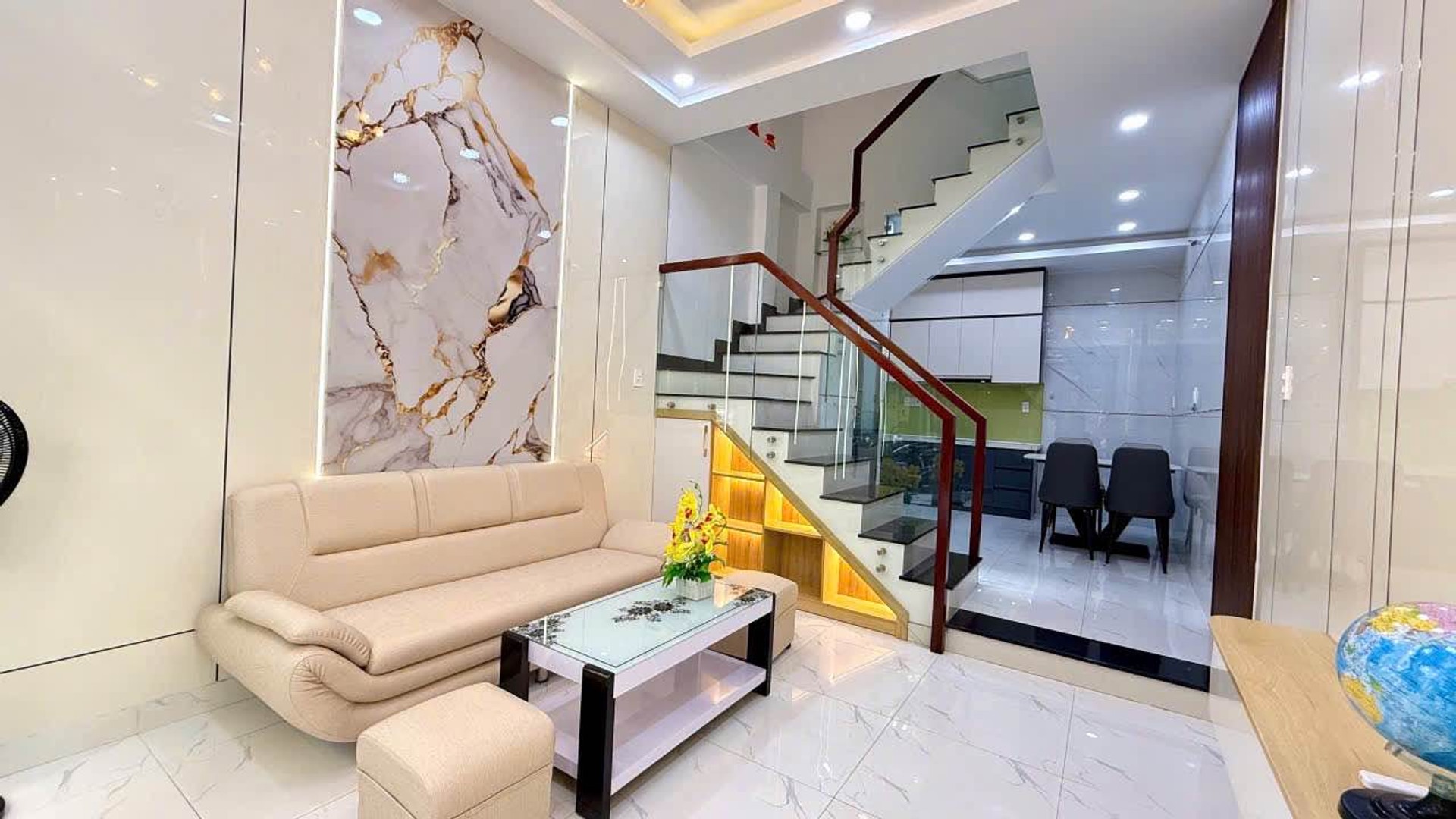 Bán nhà 3 tầng, 30m2, hẻm xe tải Phan Huy Ích, Tân Sơn, giá 5.39 tỷ
