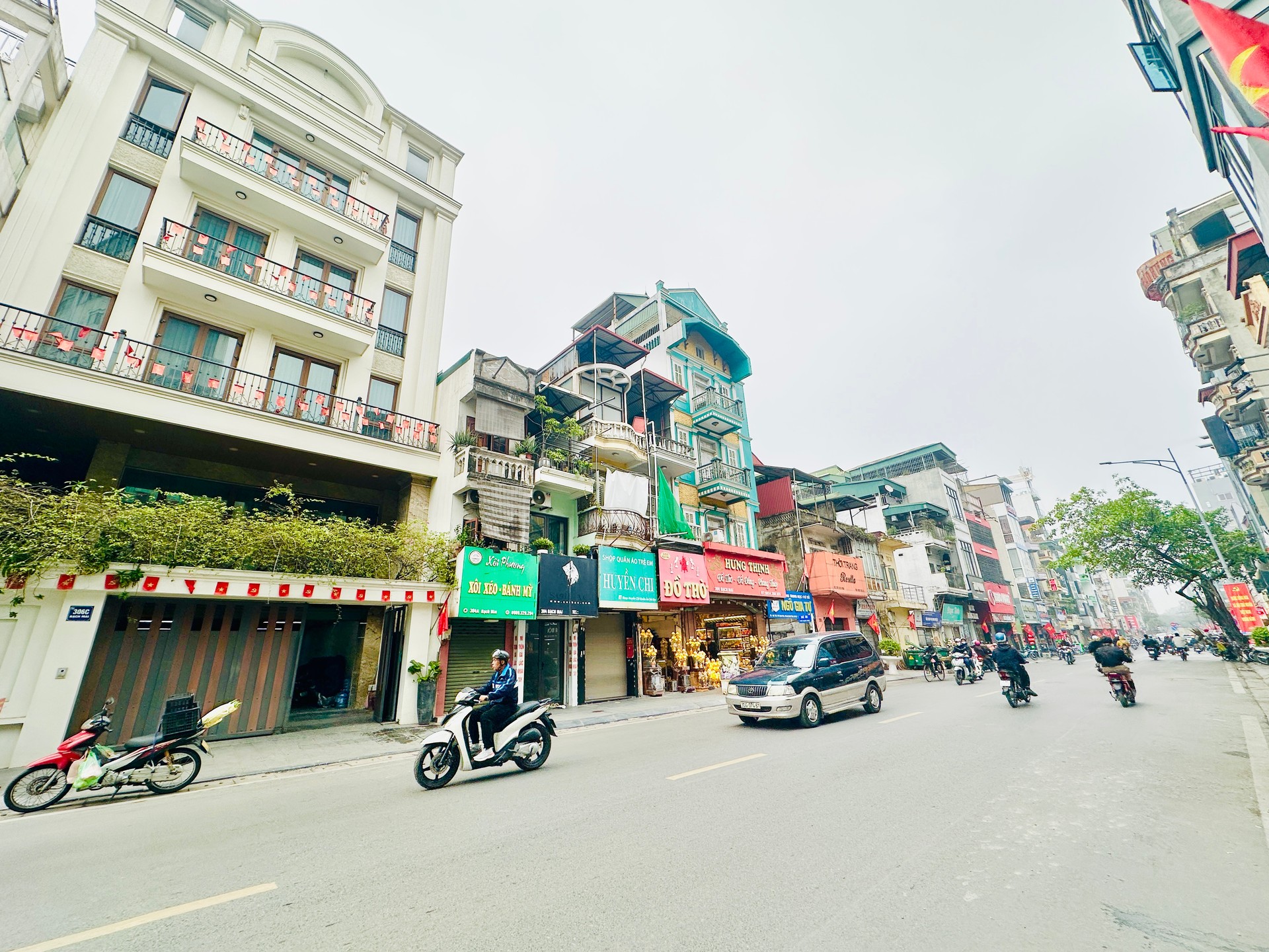 Bán nhà mặt phố Bạch Mai 85m², 5 tầng, thang máy, kinh doanh tốt