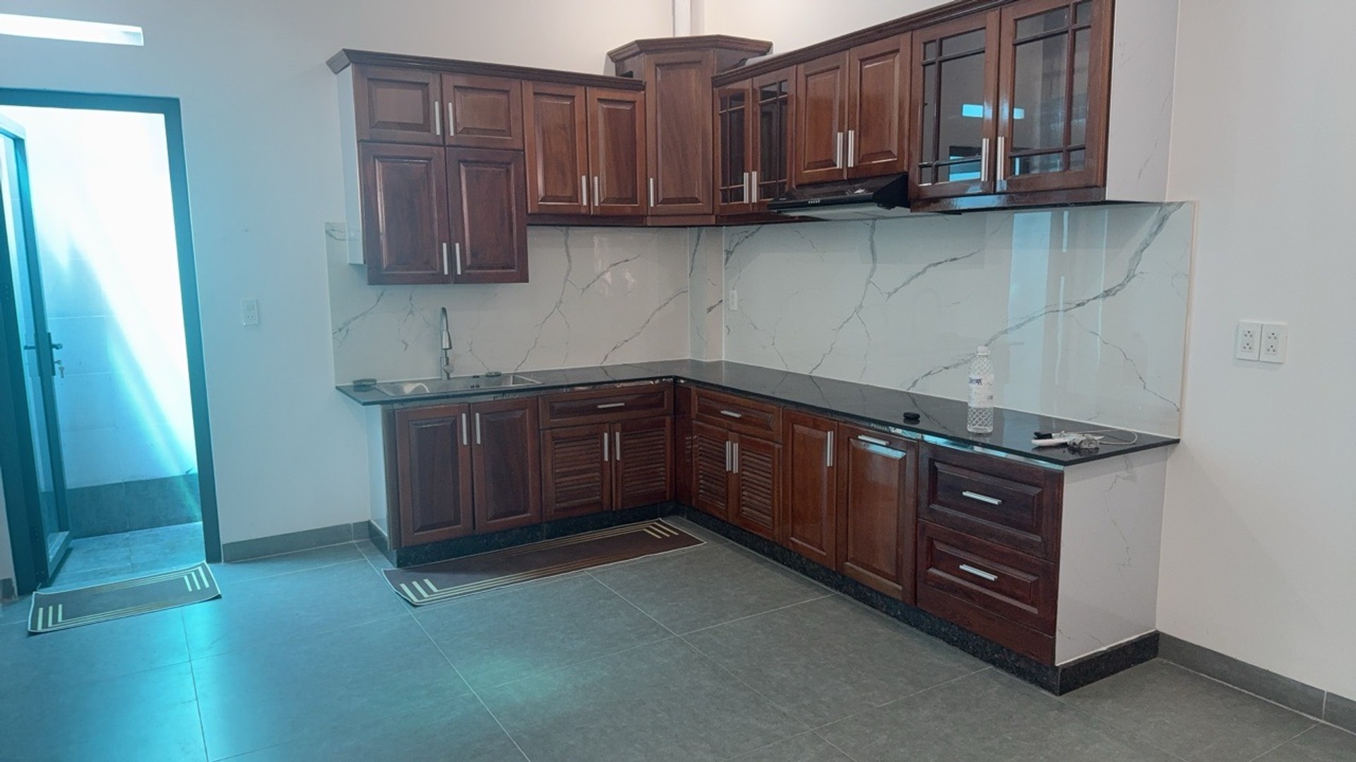 Nhà Hẻm Xe Hơi Ngay Nguyễn Duy Trinh, Long Trường 60m2, 4 Tầng BTCT, Nhỉnh 6 Tỷ