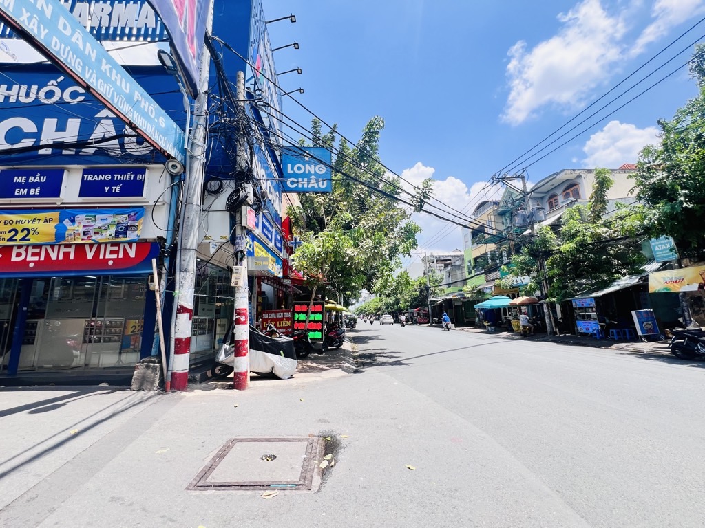 Bán nhà 6 tầng có thang máy tại Tân Bình, diện tích 68.8m2