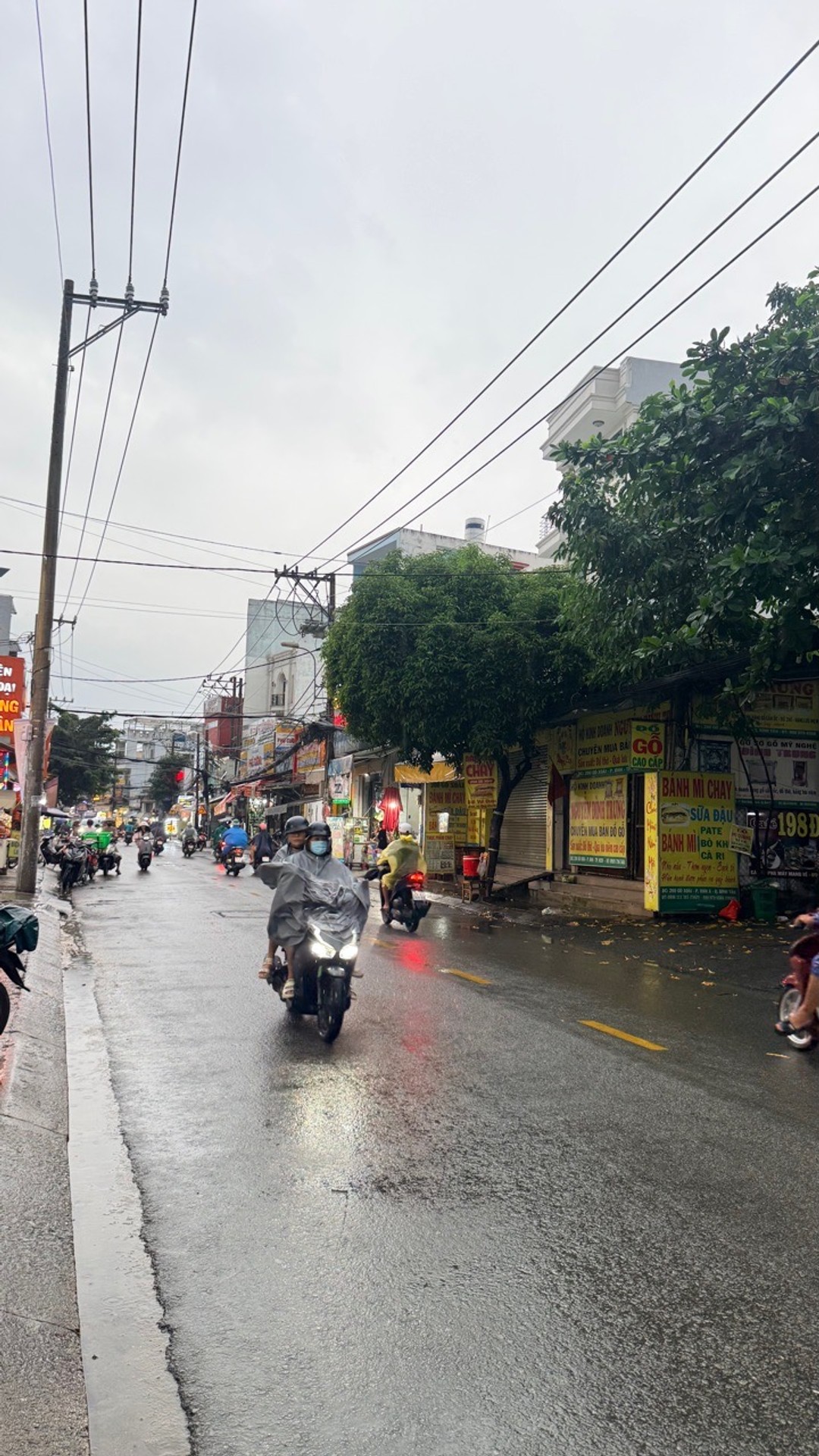 Nhà 2 tầng gần chợ Gò Xoài tặng toàn bộ nội thất giá trị lớn, sổ vuông đẹp