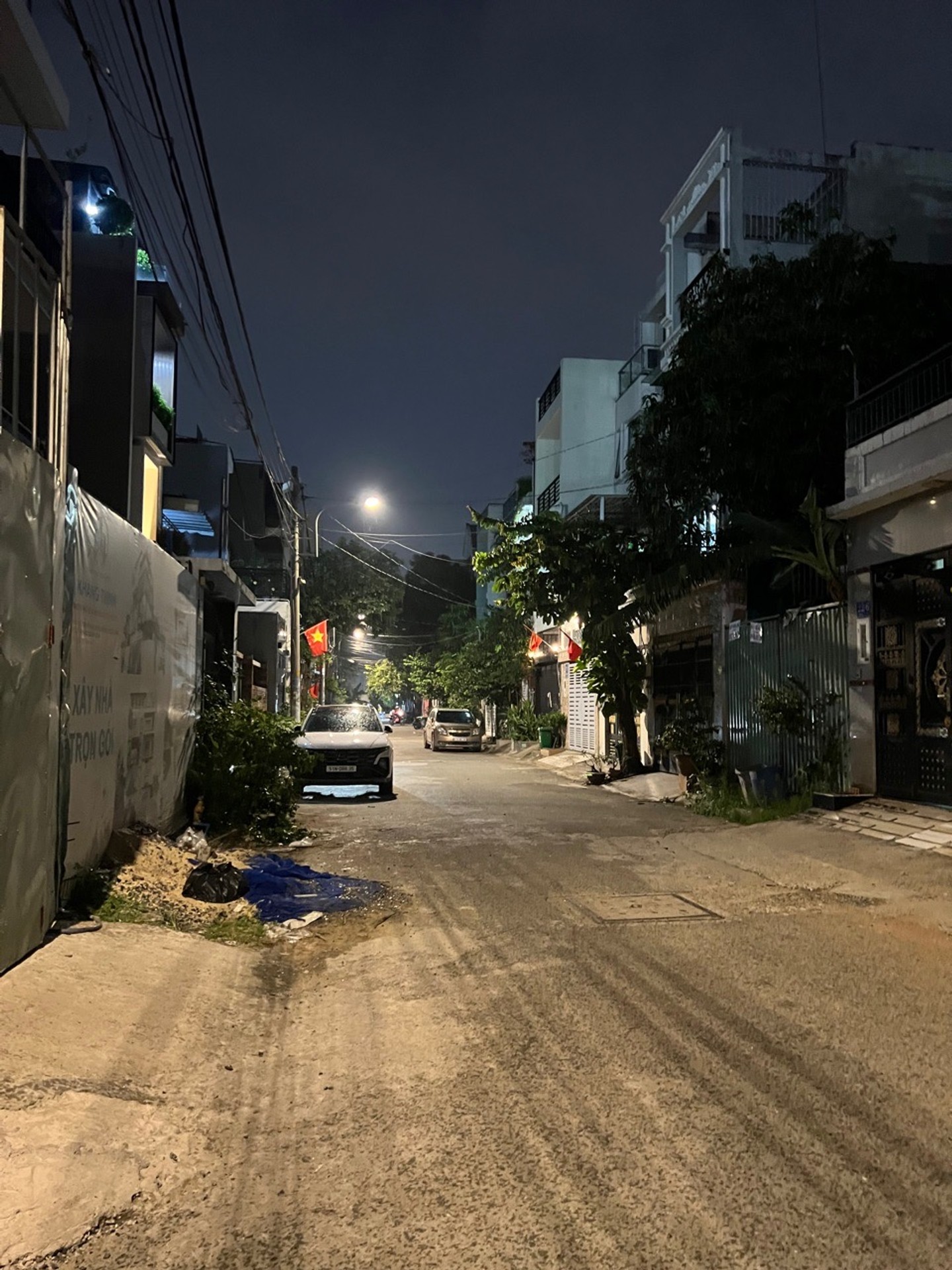 🔥 NHÀ 3 TẦNG LÔ GÓC – Ô TÔ 7 CHỖ VÀO NHÀ – SÁT PHẠM VĂN ĐỒNG, LINH ĐÔNG cũ 077.524.4444