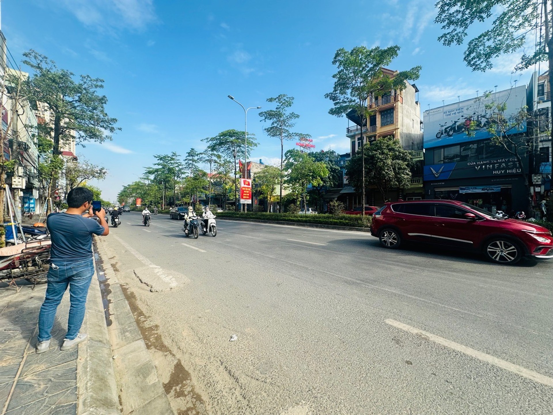 Nhà 4 tầng gần Đại học Thành Đô, diện tích 34.8m2, giá 5.45 tỷ