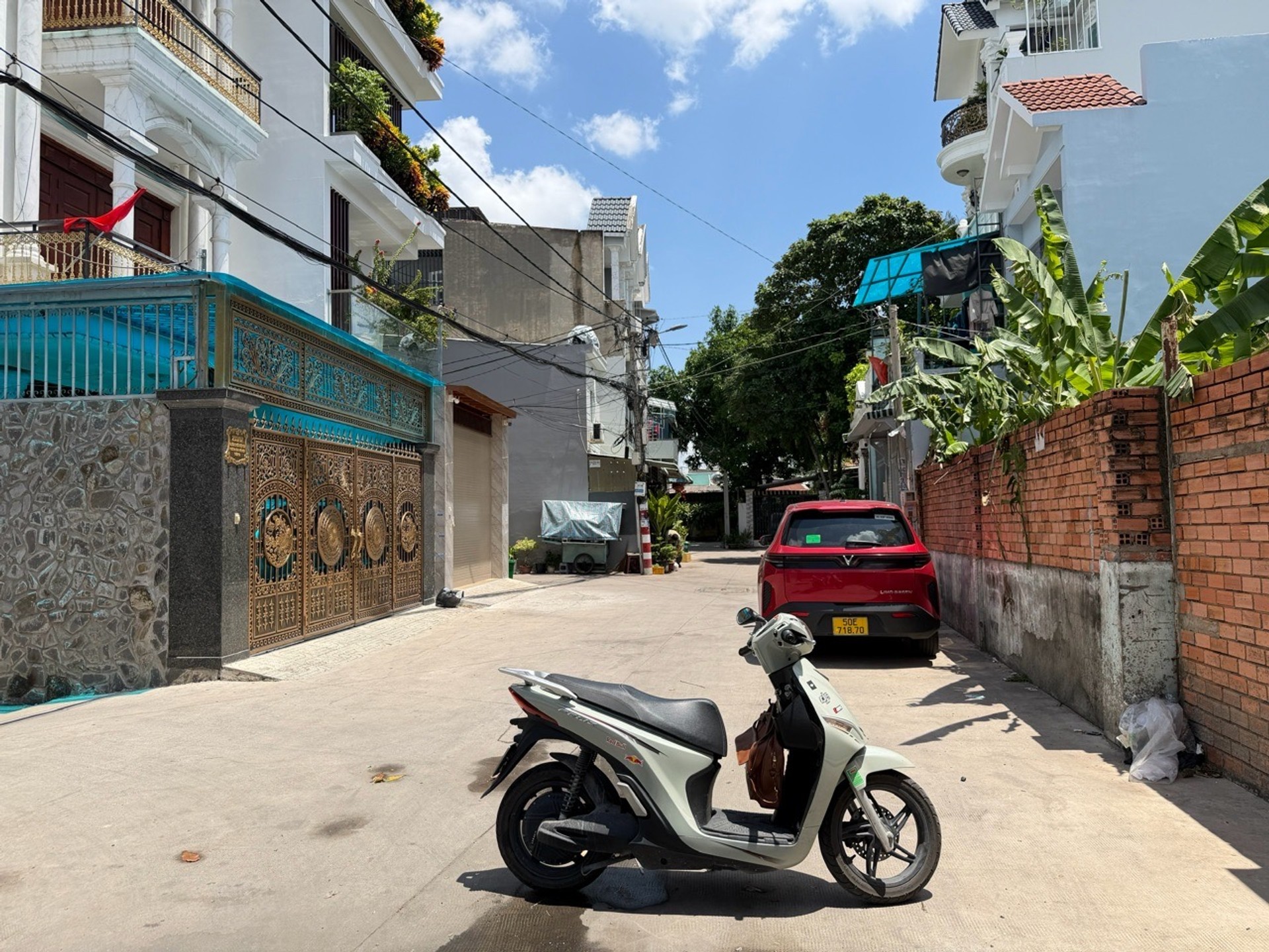 Bán nhà riêng 4 tầng tại Tân Thới Hiệp, Quận 12, hẻm xe hơi, sổ hồng riêng