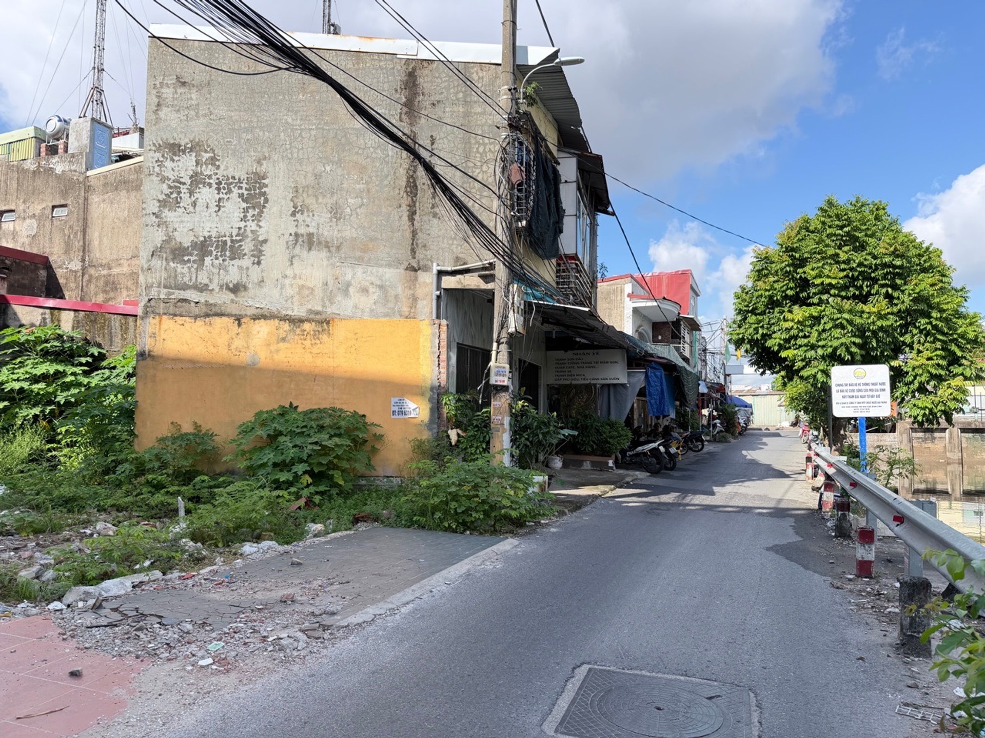 Bán đất Đông Khê, đất mặt ngõ rộng ô tô tránh, tiện xây nhà hoặc kinh doanh