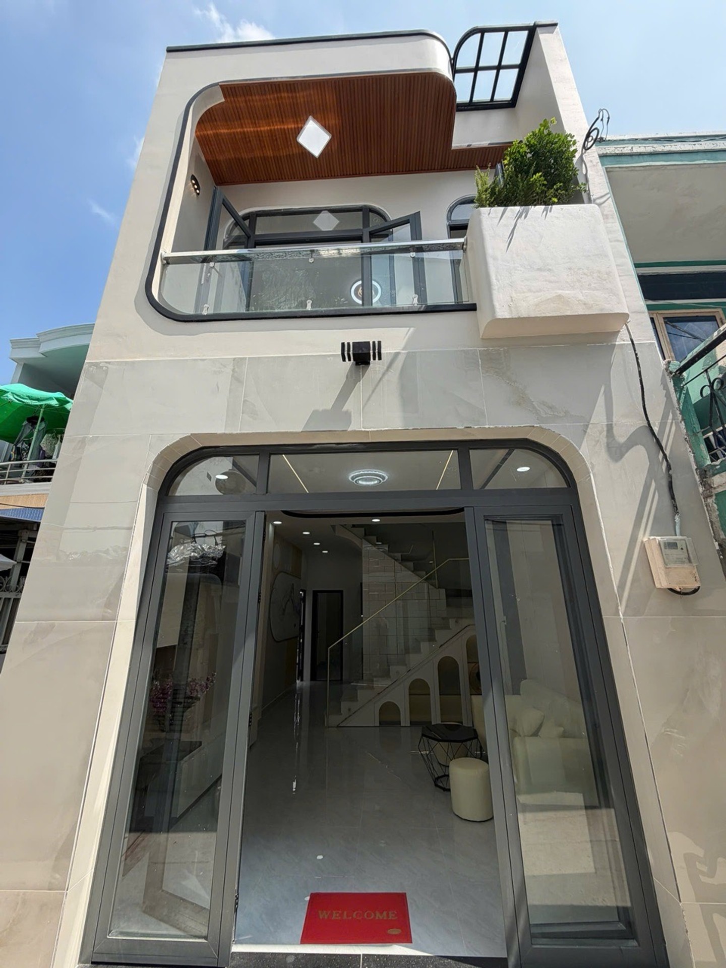 👉QUẬN 6-ĐƯỜNG BÀ HOM $ 4.8 TL
👉DT:46 M22 (4× 11.5 )
☘️NHÀ MỚI XÂY - NỘI THẤT FULL - NGAY CHỢ PHÚ