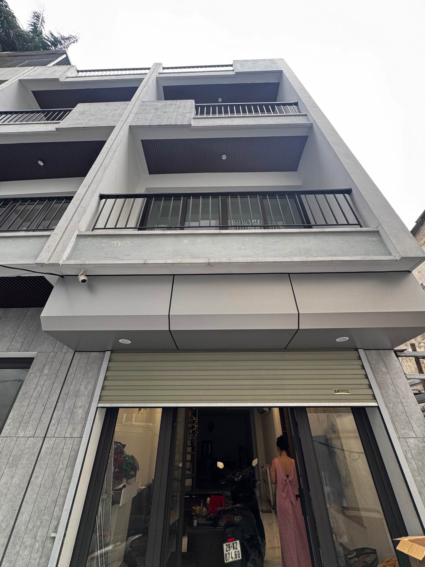 BÁN NHÀ PHÚC THỊNH, ĐÔNG ANH
50m2, FULL TIỆN ÍCH GẦN QL3
GIÁ HẤP DẪN