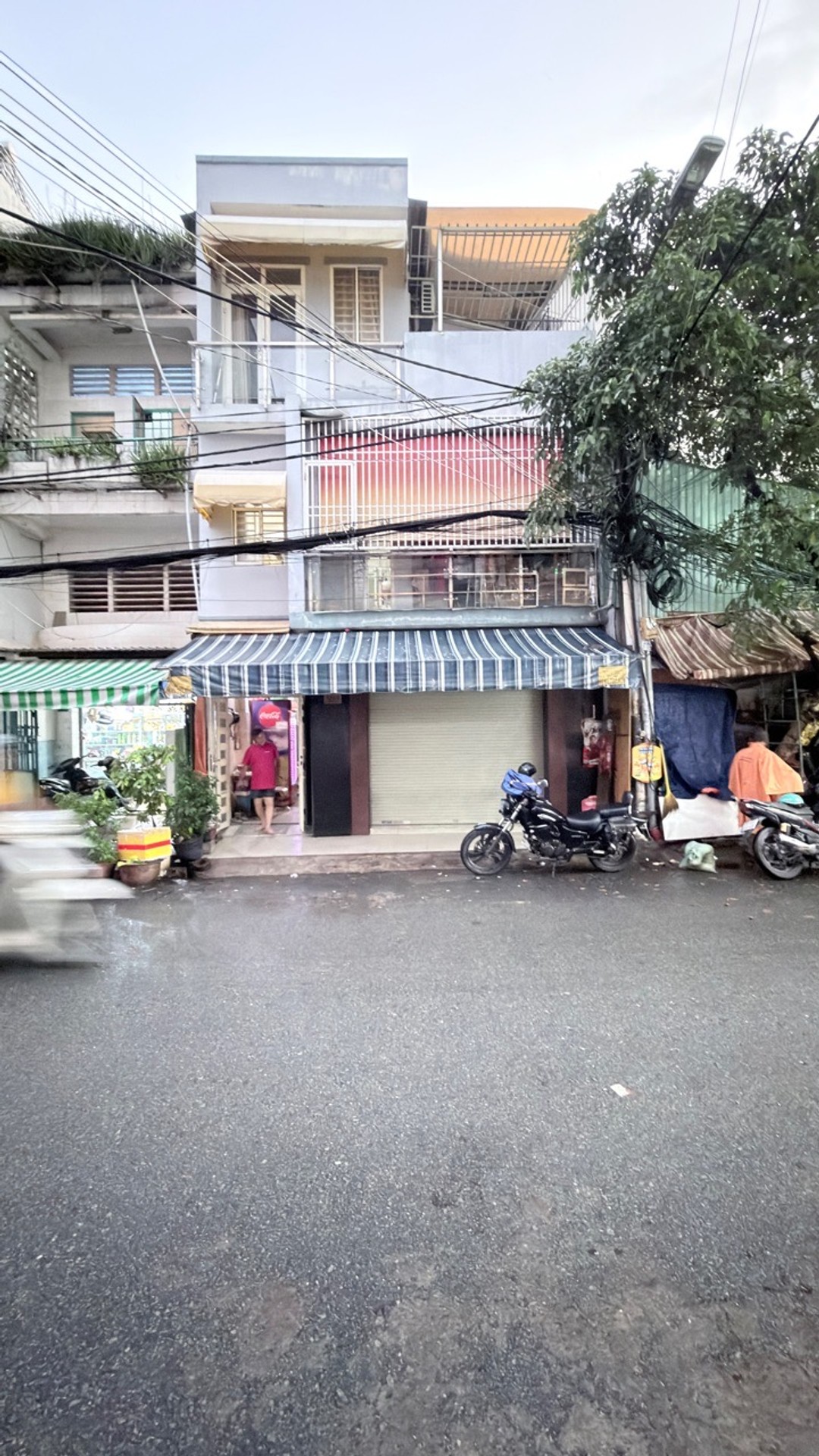 Nhà mặt hẻm ô tô tải tránh nhau- khu vực sầm uất đáng sở hữu ngay tại Quận 8
