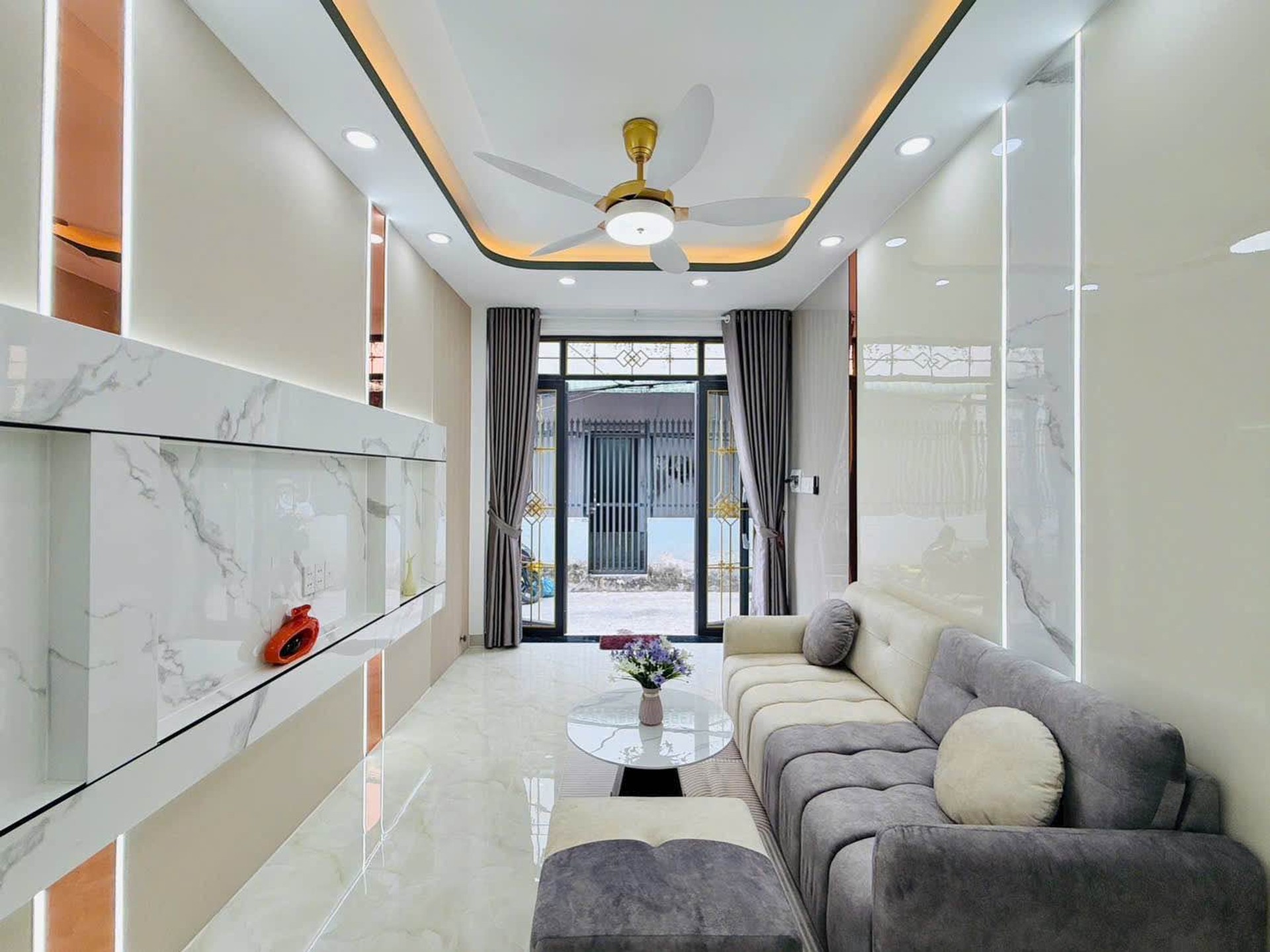 Bán nhà 2 phòng ngủ hẻm xe hơi quận Tân Bình giá 4.55 tỷ