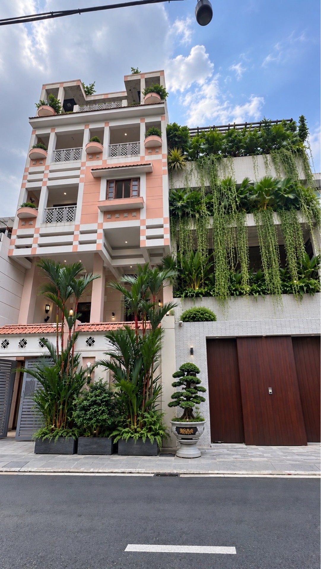 Biệt thự 6 tầng 800m2 sàn - thang máy khu compound Phú Nhuận