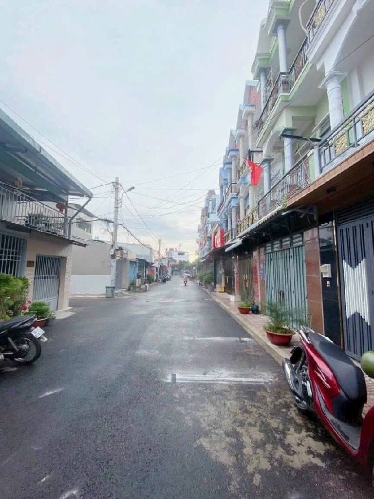 Q12 HXH Bùi Văn Ngữ 46M2 4 Tầng Nhỉnh 5 Tỷ TL