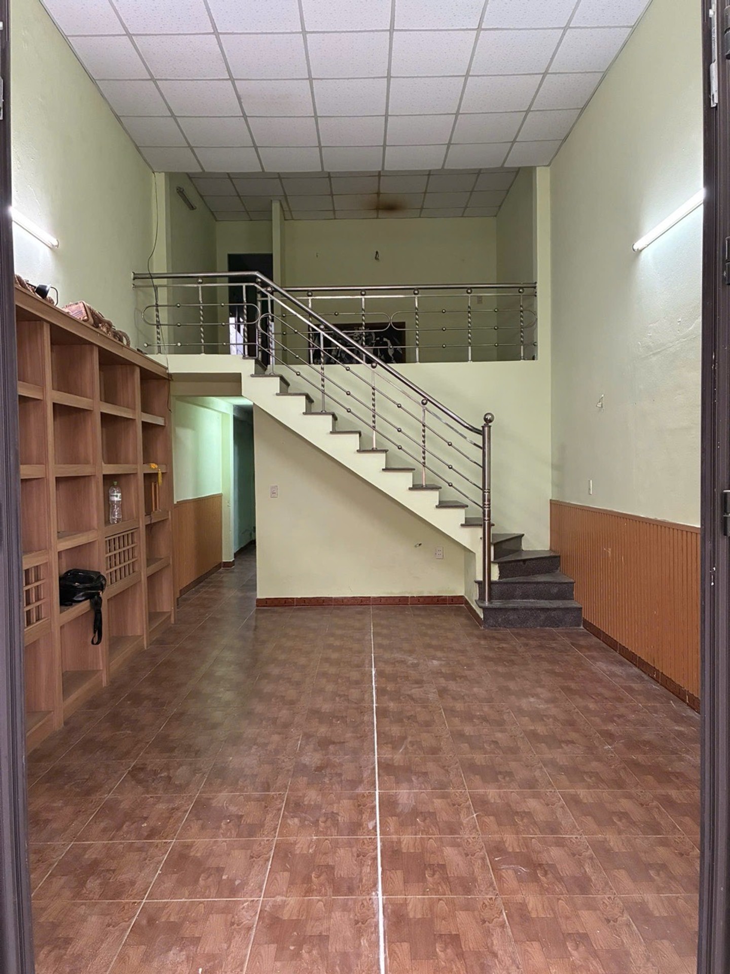 🏠🏠Bán nhà Đường Trường Chinh _ QL 1A
💎💎Đất 82,6m, thực tế sử dụng 92m2
Hướng Đông
Nhà mê lửng