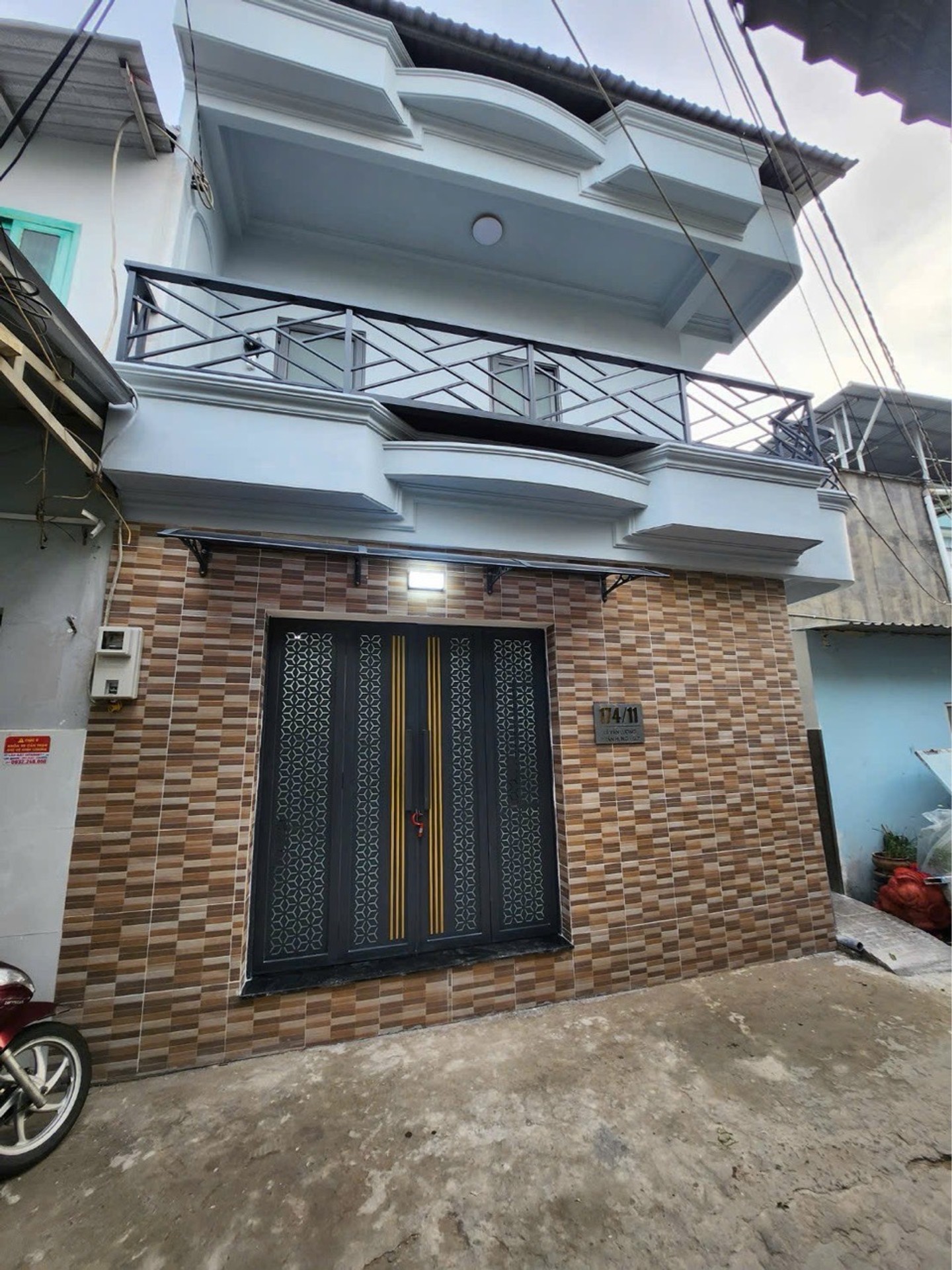 Bán nhà riêng 2 tầng 70m² tại Tân Hưng, mặt tiền hẻm chính Lê Văn Lương, 8PN