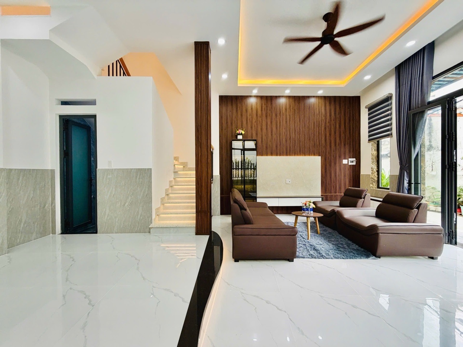 Bán nhà 4 tầng xây mới, 3 phòng ngủ tại Gò Vấp, gần trường Phan Chu Trinh, giá 6.9 tỷ