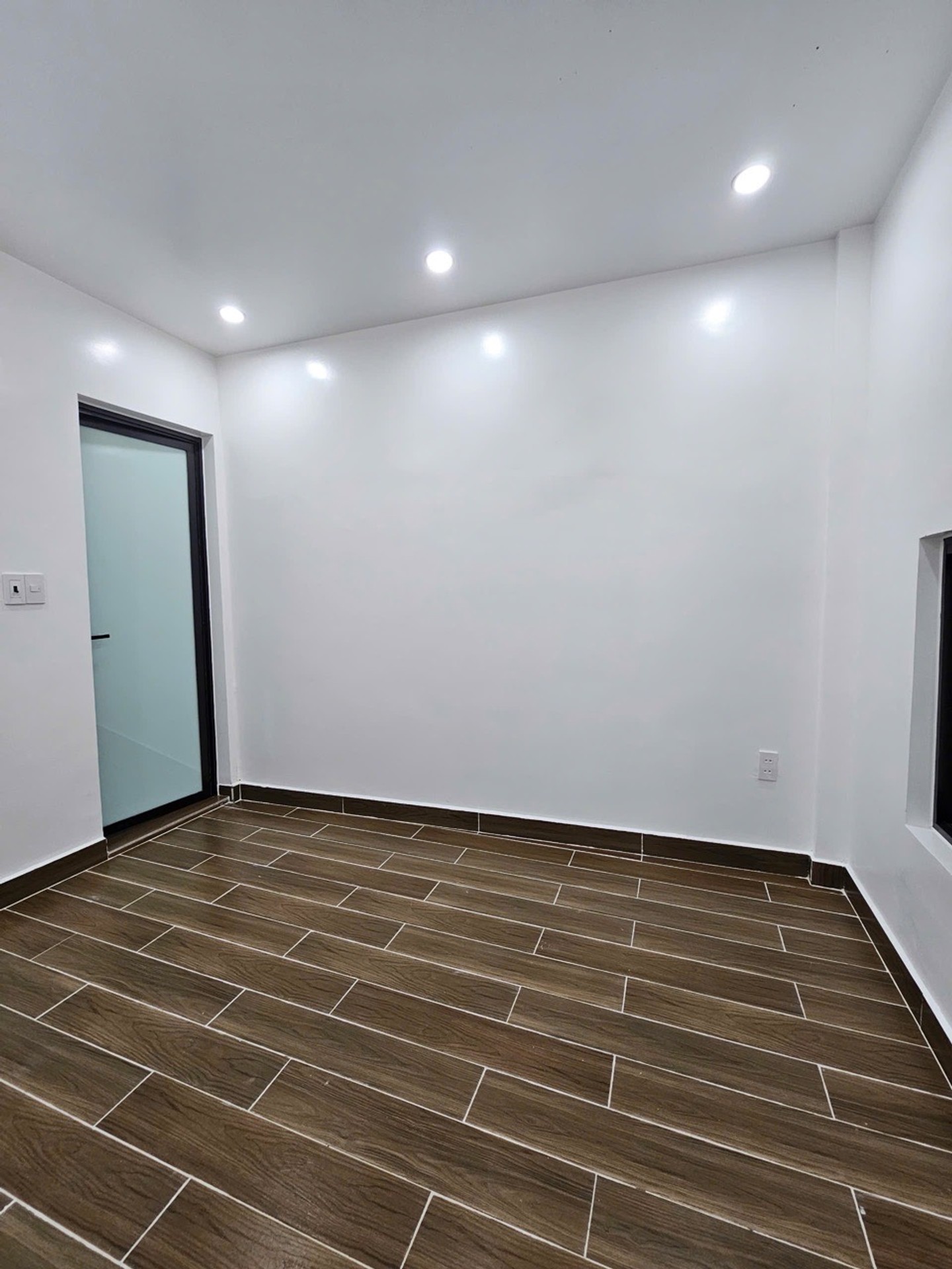 NHÀ ĐẸP ngõ 262 TRẦN NGUYÊN HÃN – THÔNG 143 LỬA HỒNG