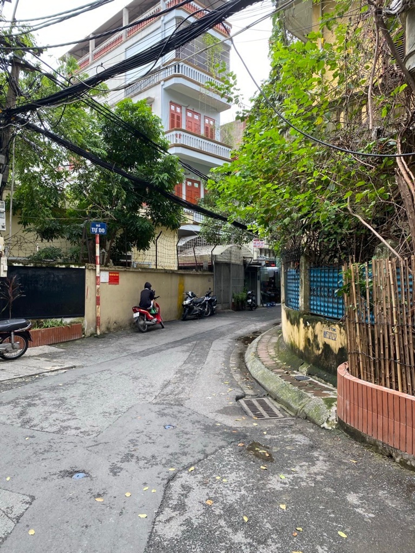 Nhà 4 tầng 89.6m2 khu phân lô VIP Hai Bà Trưng ô tô tải đỗ cửa