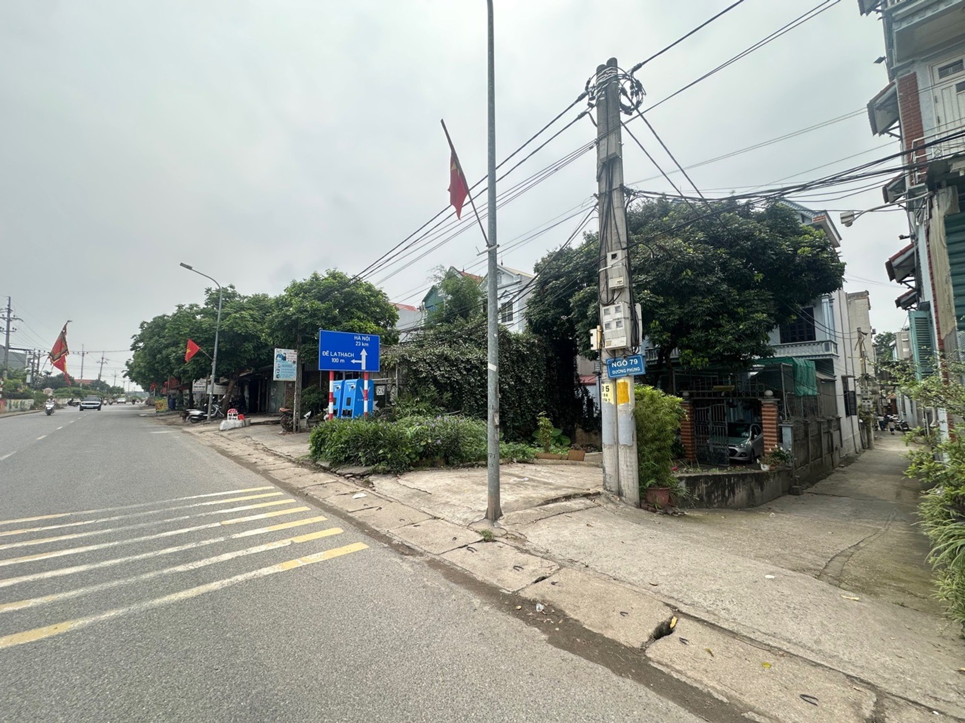 Bans Đất Thị Trấn Phùng , Đan Phượng siêu giảm giá, Ô tô sát Đất, 10 phút vào Trung Tâm Hà Nội