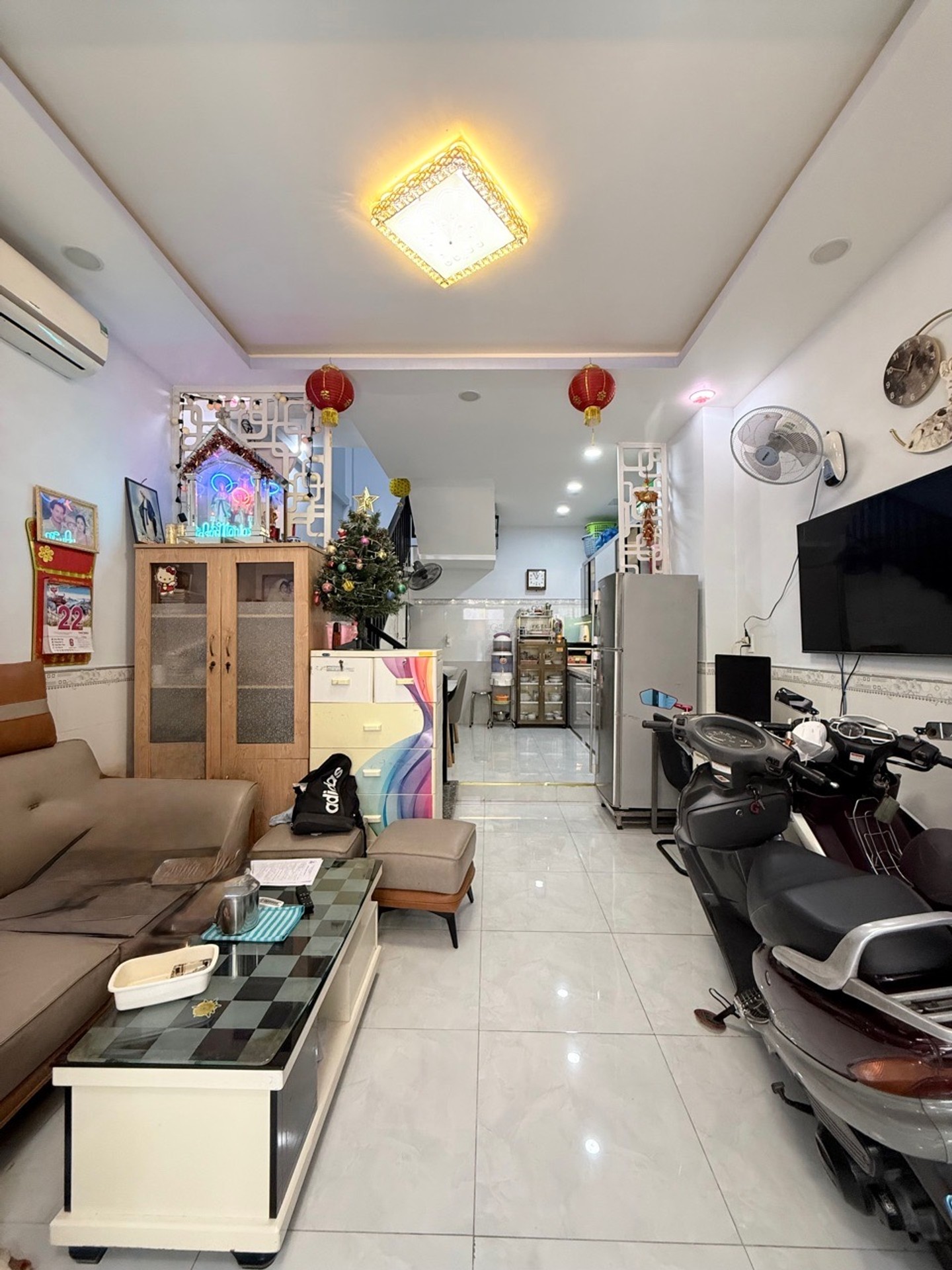 Nhà xinh 2 tầng ngay An Hội Đông, tiện nghi đủ đầy
