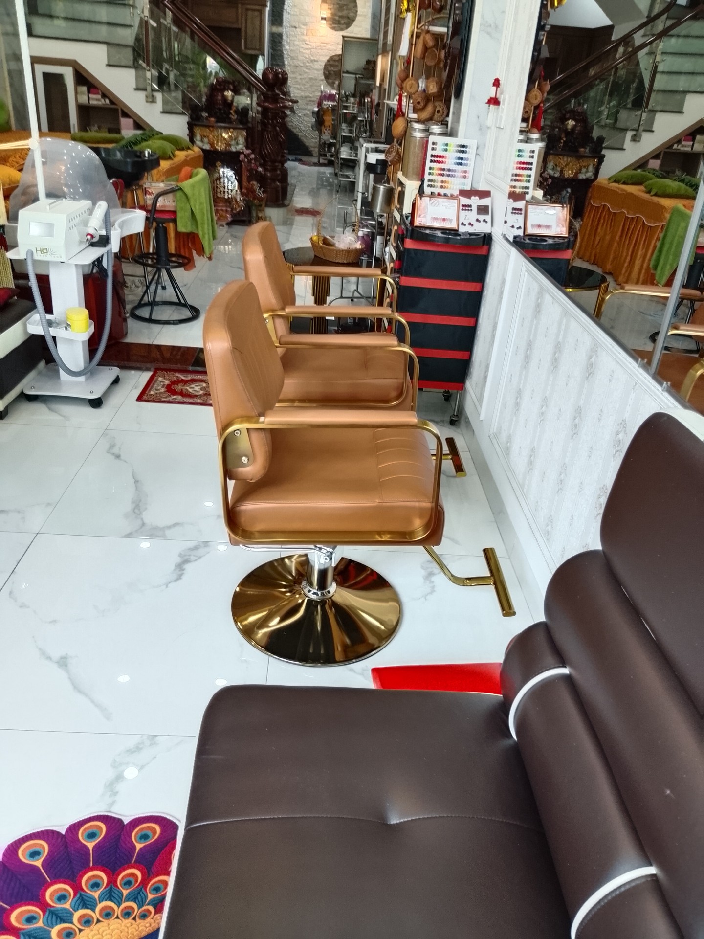Nhà phố đẹp, sổ riêng, xe hơi vào tận cửa tại trung tâm khu dân cư