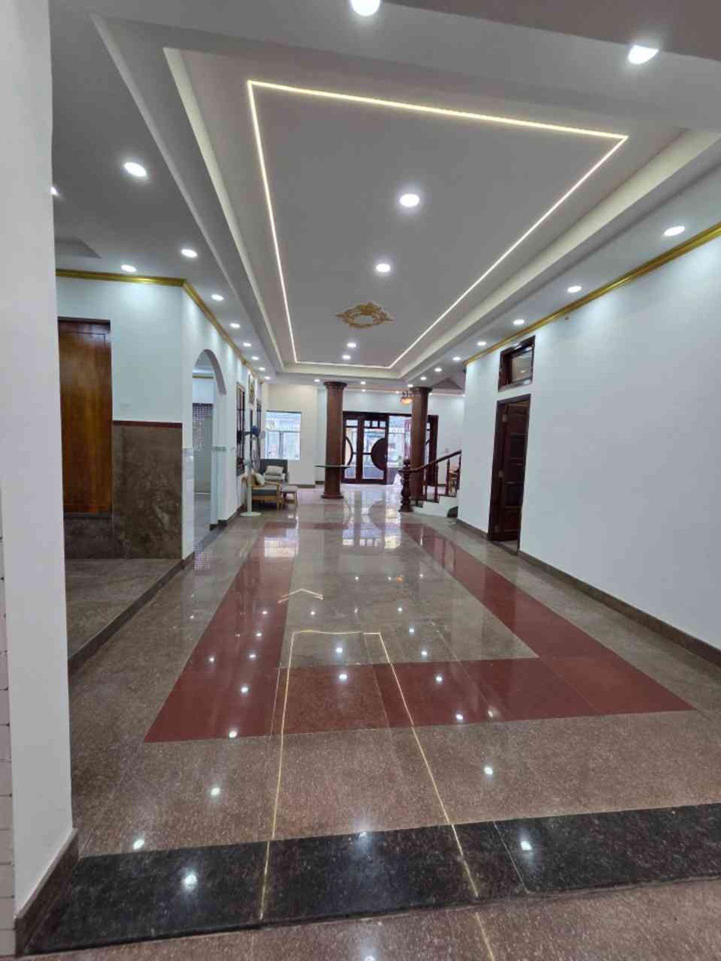 Bán nhà mặt tiền trung tâm Tên Lửa, diện tích 240m2, giá 30 tỷ