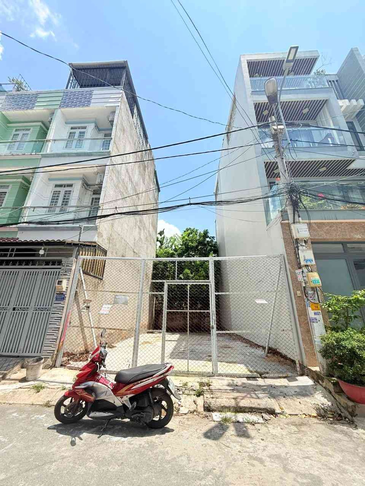 Bán đất xã Phú Xuân Nhà Bè, diện tích 80.2 m2, vị trí hẻm xe tải tránh