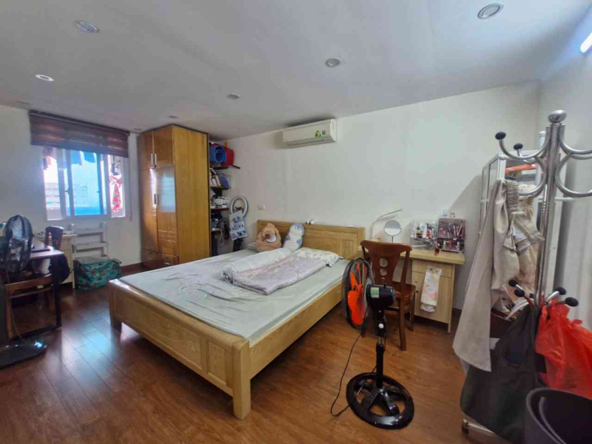 Bán căn hộ góc 111m2 tại quận Hà Đông - lô góc, full nội thất, giá 6.4 tỷ