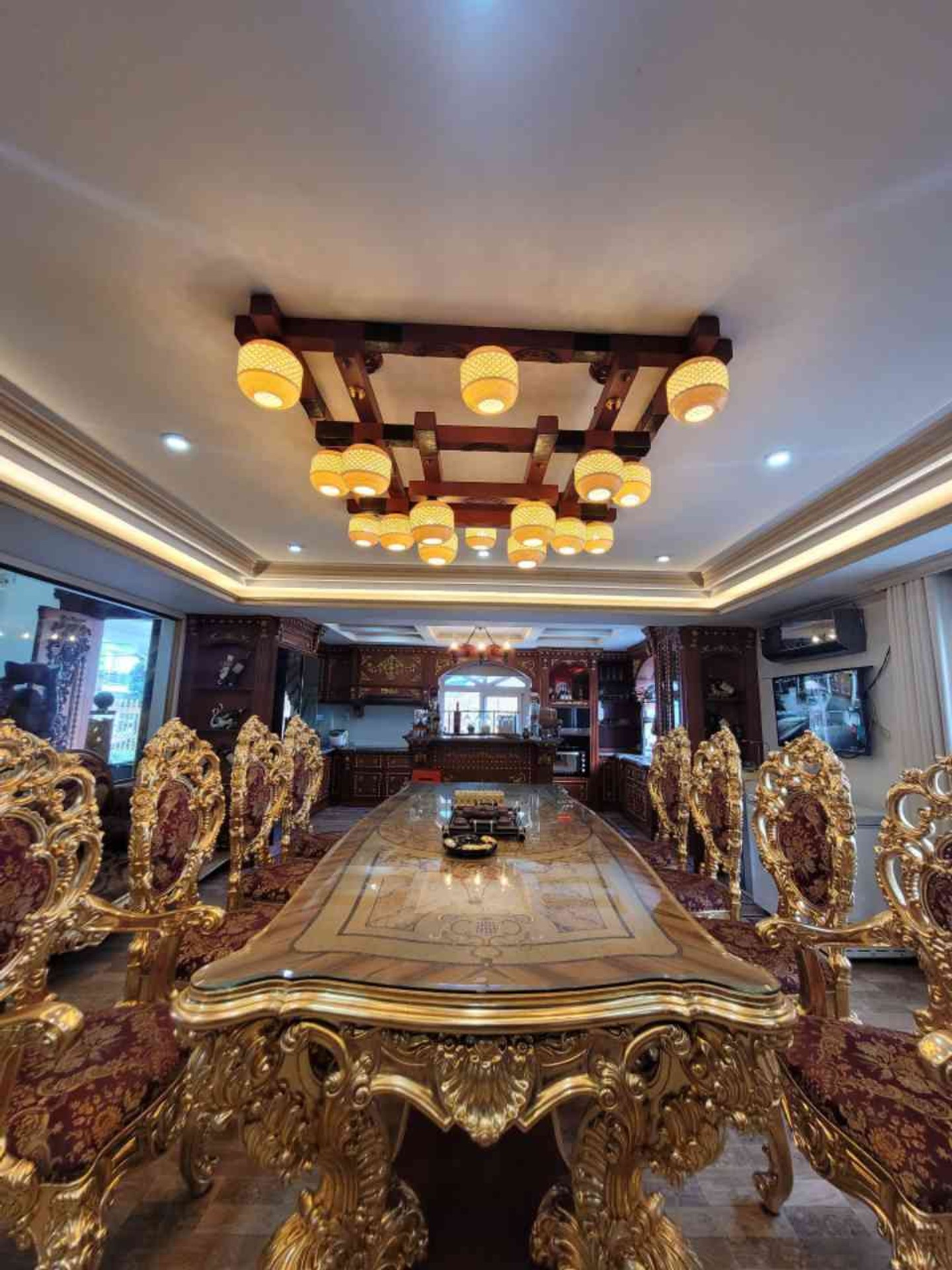 Bán biệt thự góc 5 tầng 373m2 tại phường An Lạc, Bình Tân
