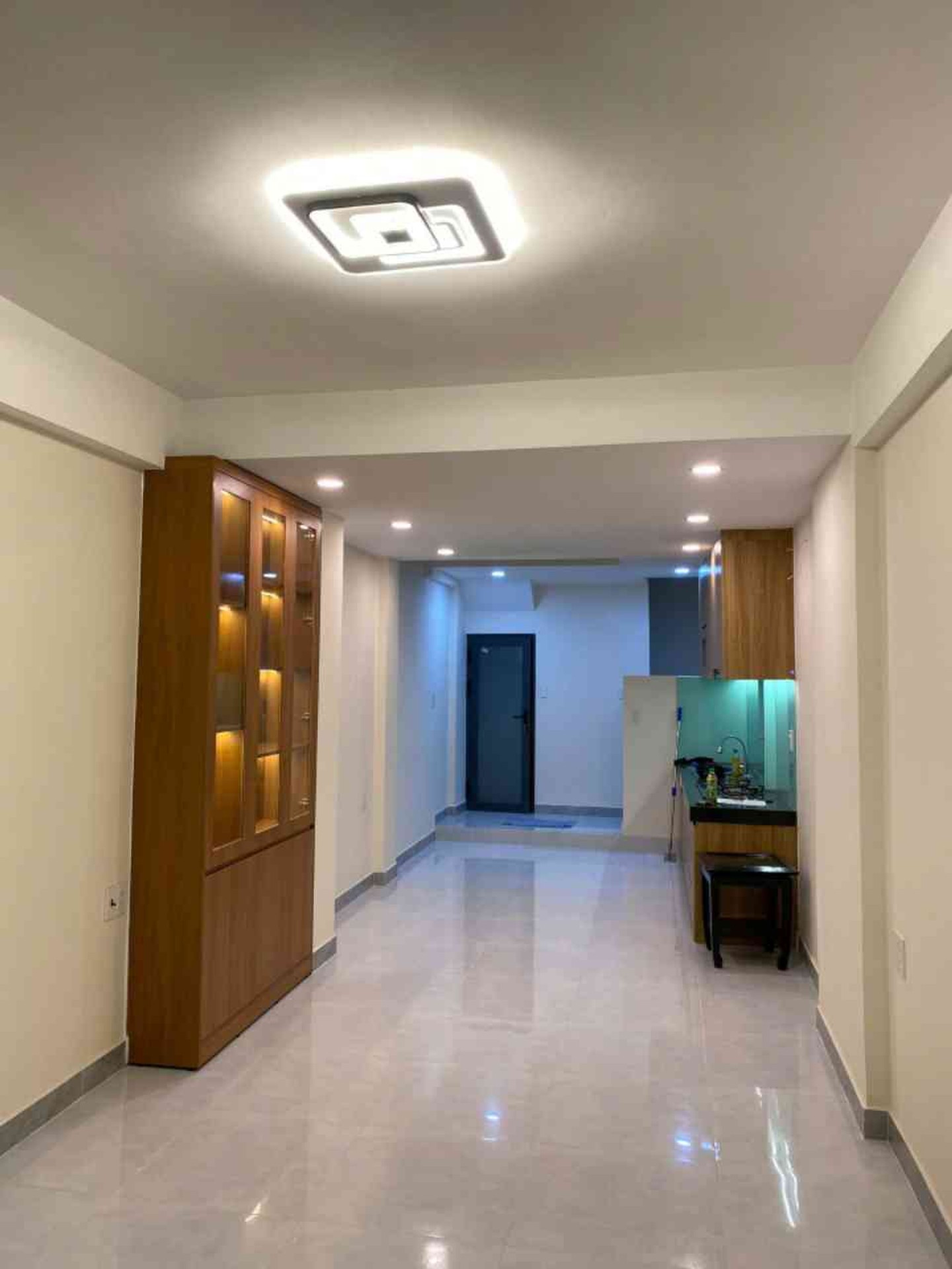 Nhà 4 Tầng Mới Tinh, Xe Hơi Vào Nhà Quận 10