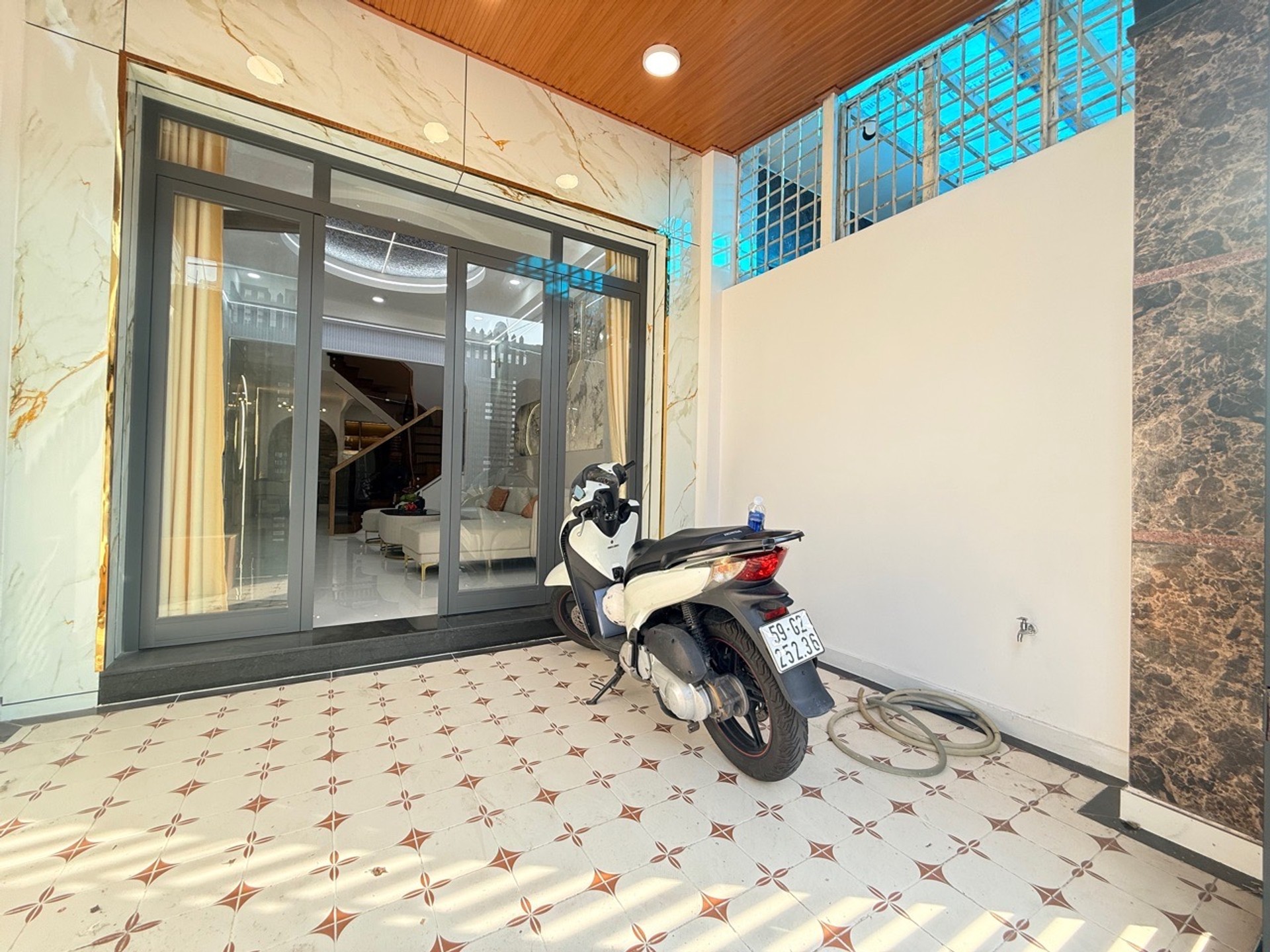 Nhà 4 tầng hiện đại hiếm có tại quận Gò Vấp