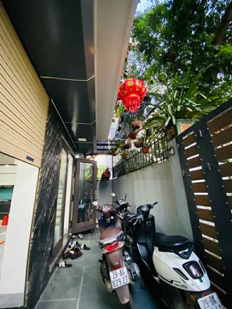 BÁN NHÀ 4,5TẦNG TIÊN HÙNG PHÚC THỊNH
ĐÔNG ANH VỀ Ở LUÔN OTO 7CHỖ ĐỖ CỦA KINH DOANH ĐƯỢC