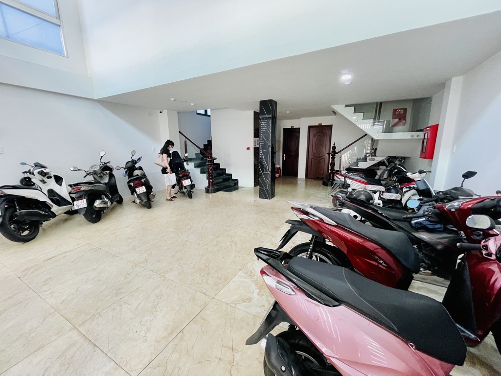 Bán nhà 5 tầng 20 phòng full nội thất trung tâm Quận 6