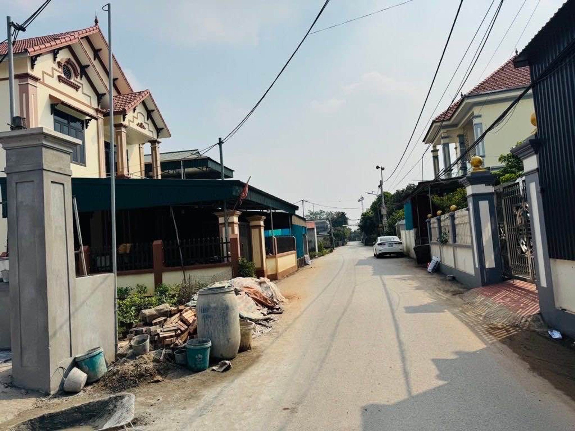 Đất nền thửa hiếm, mặt tiền rộng, ô tô tránh tại Văn Giang. gần sân pvf ,đường thanh niên,