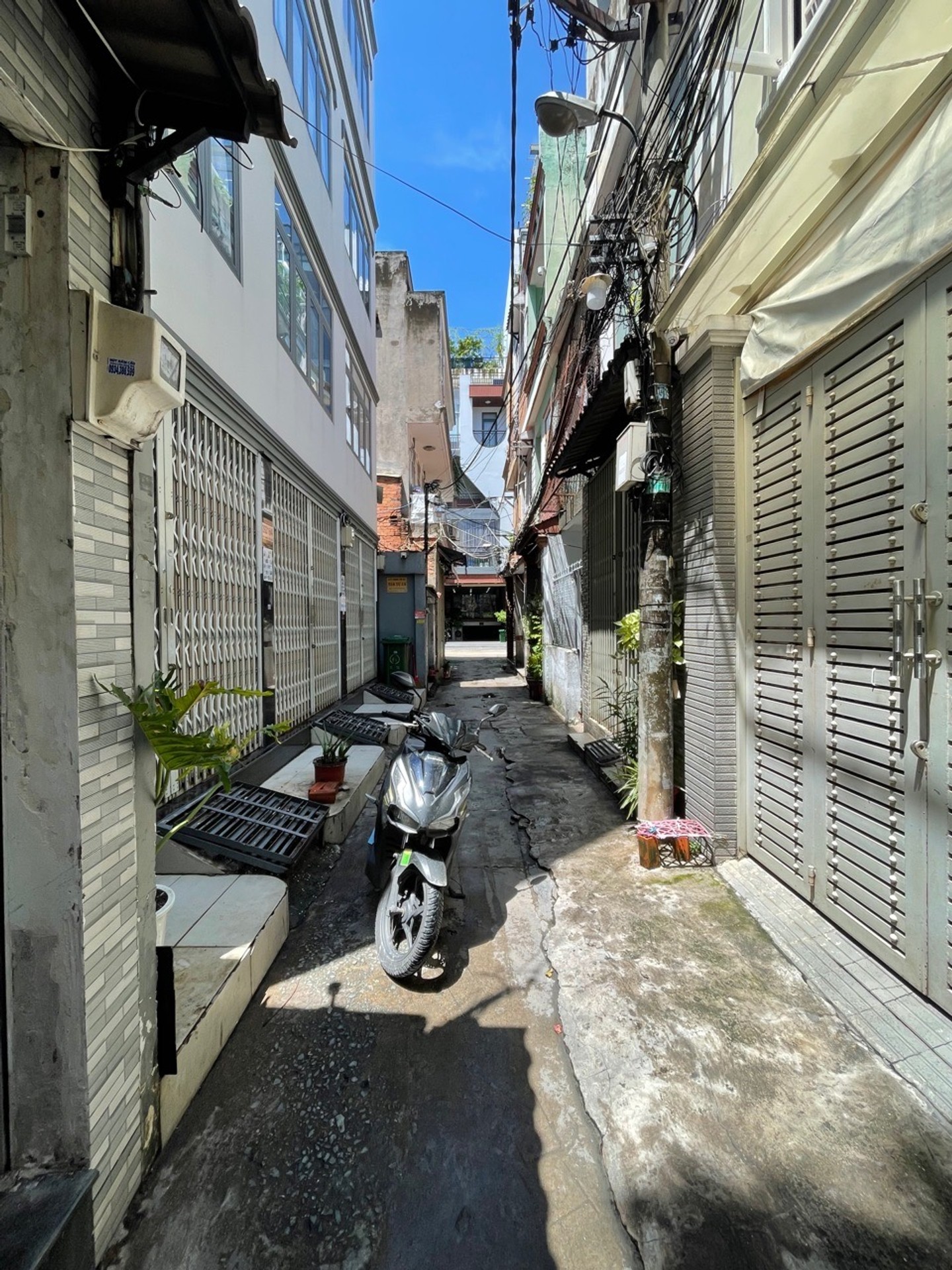 🏠 CAO THẮNG QUẬN 10 – HXH THÔNG CMT8 – 30M² THỰC TẾ – 2 TẦNG BTCT – SỔ VUÔNG A4