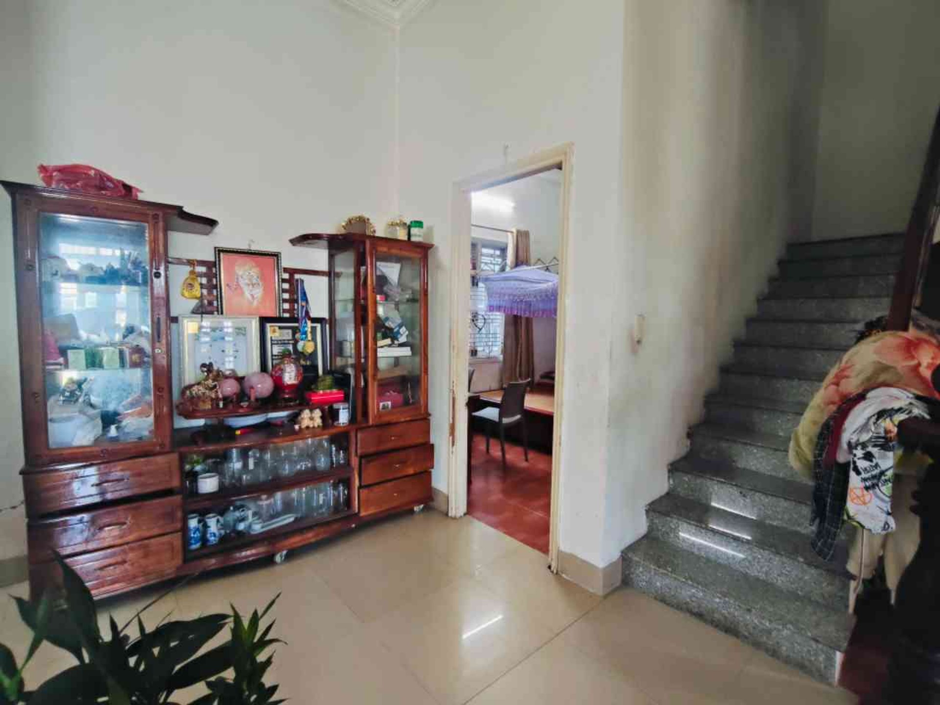 Nhà mặt phố Nguyễn Hàng, vị trí vàng view công viên, thiết kế hợp lý, kinh doanh tuyệt vời